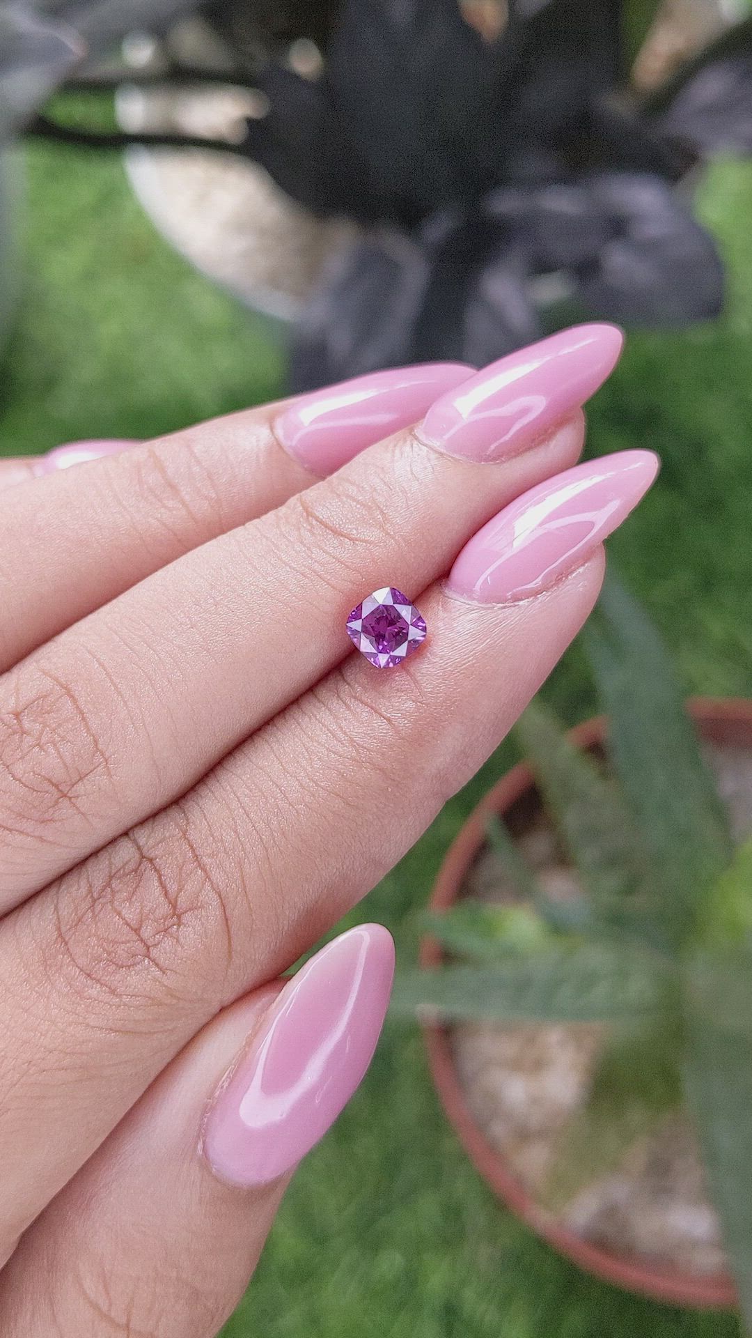 1.07 Ct. Pinkish Purple Sapphire from Ceylon (Sri Lanka) Size Video