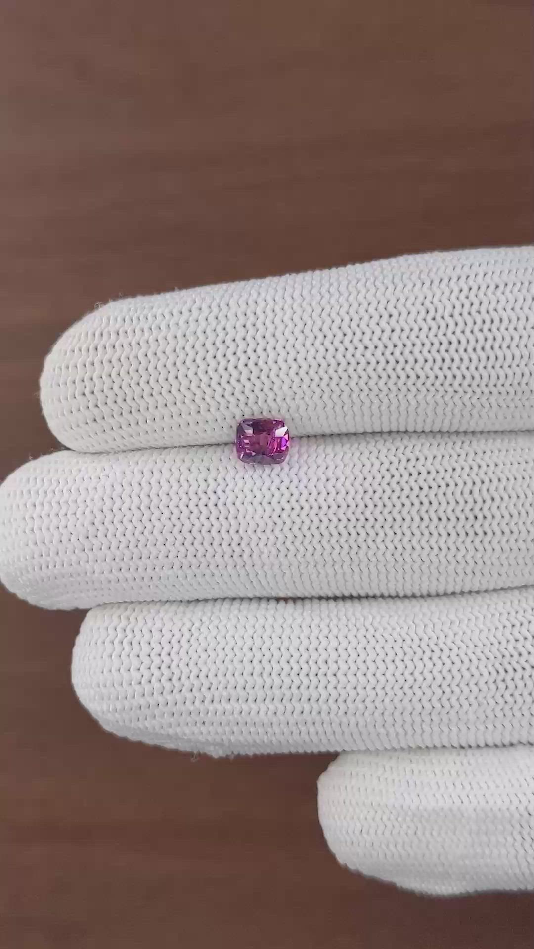1.05 Ct. Pinkish Purple Sapphire from Ceylon (Sri Lanka) Size Video