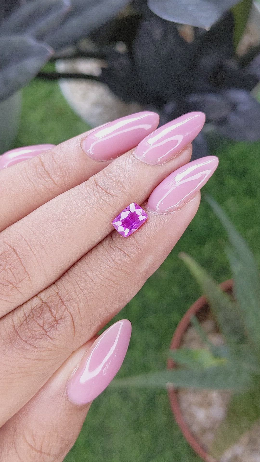1.25 Ct. Purplish Pink Sapphire from Ceylon (Sri Lanka) Size Video