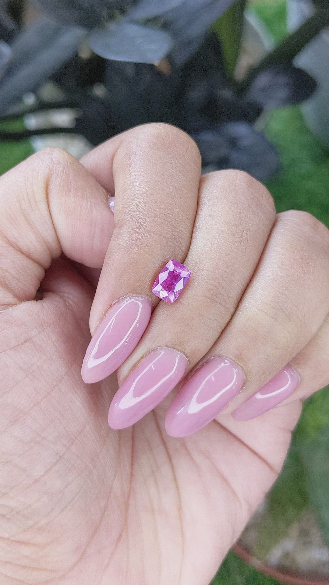 1.25 Ct. Purplish Pink Sapphire from Ceylon (Sri Lanka) Size Video