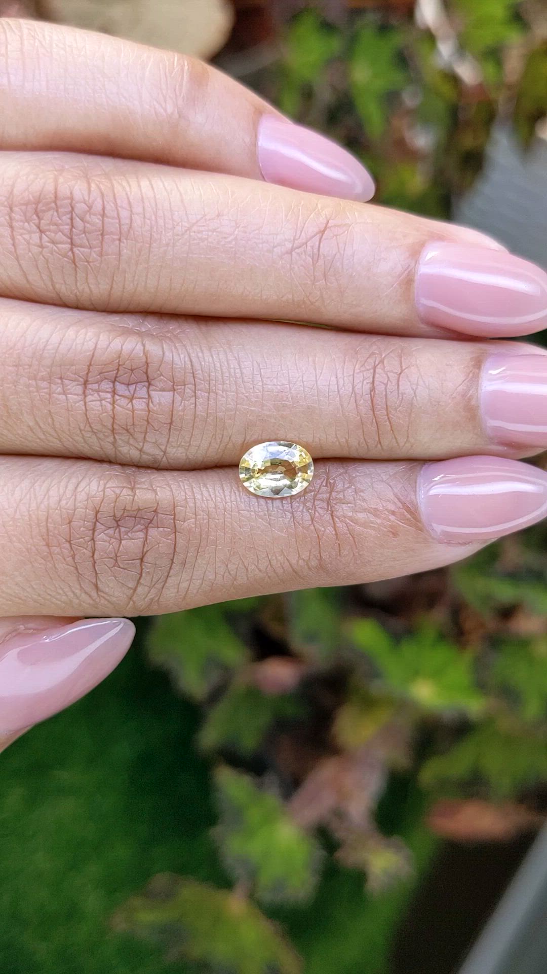 1.18 Ct. Yellow Sapphire from Ceylon (Sri Lanka) Size Video