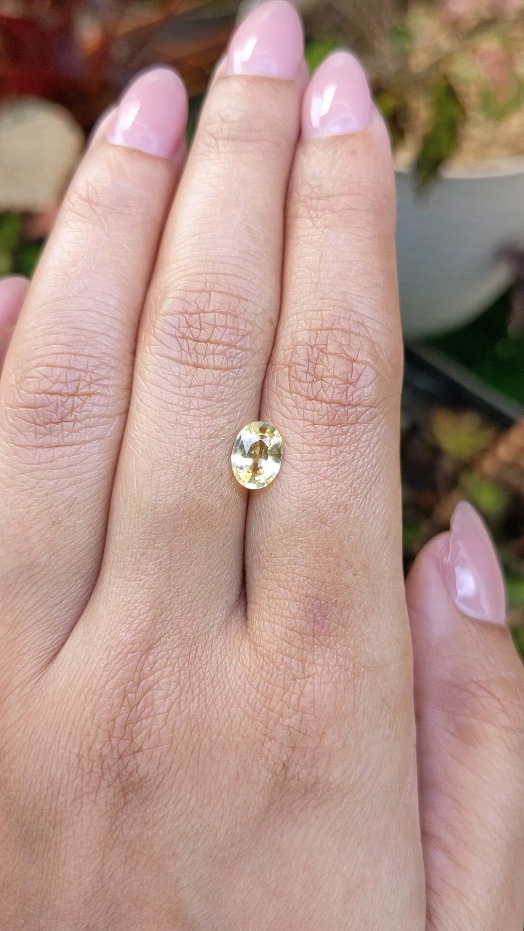 1.18 Ct. Yellow Sapphire from Ceylon (Sri Lanka) Size Video
