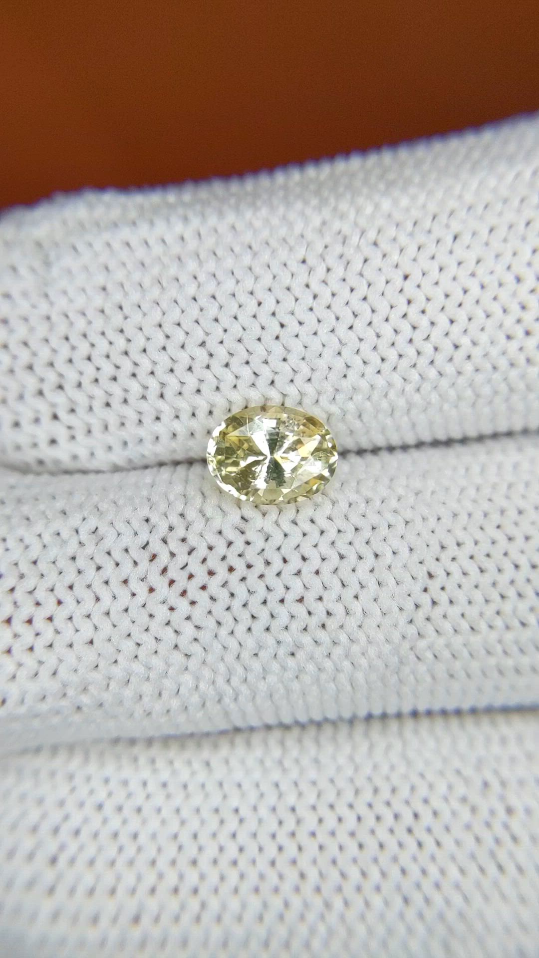 1.19 Ct. Yellow Sapphire from Ceylon (Sri Lanka) Size Video