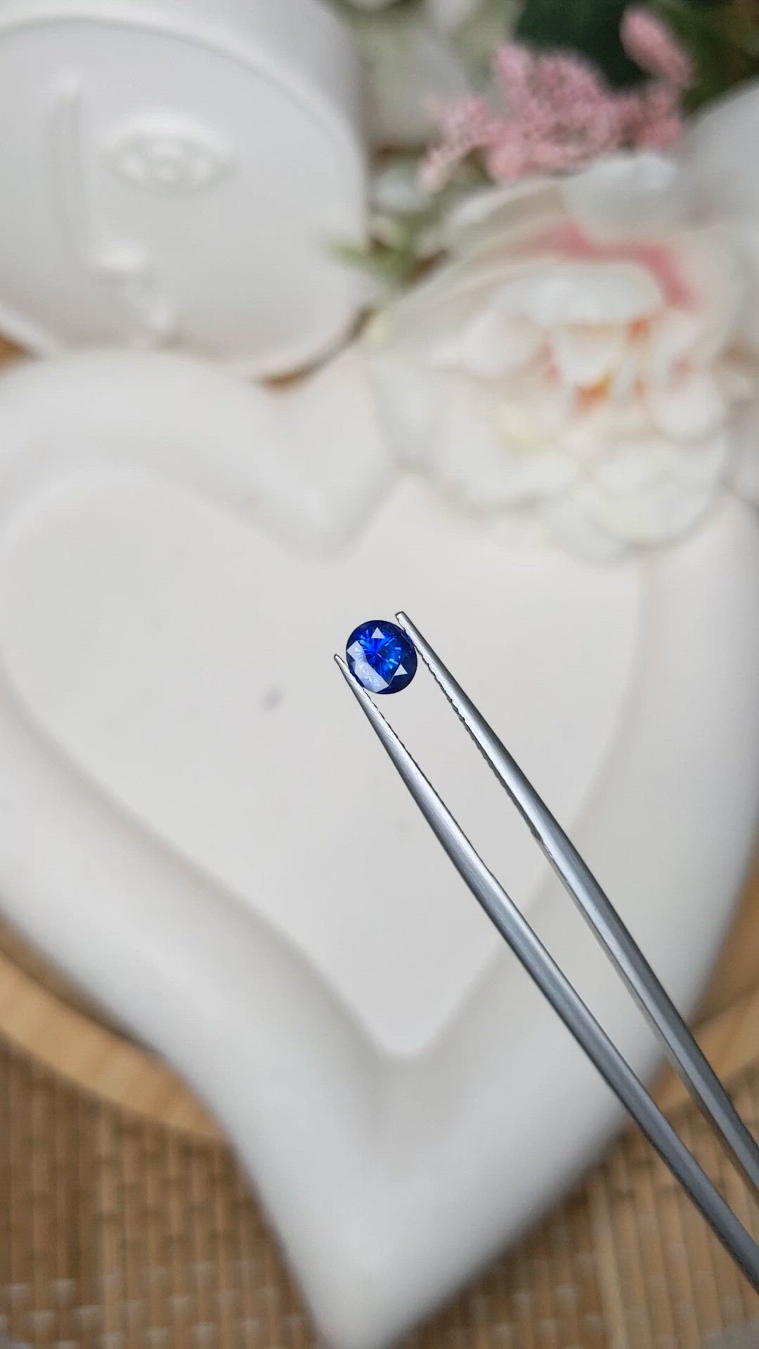 0.89 Ct. Blue Sapphire from Ceylon (Sri Lanka) Size Video