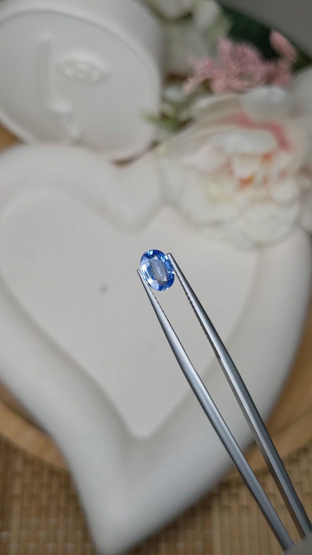 0.85 Ct. Blue Sapphire from Ceylon (Sri Lanka) Size Video