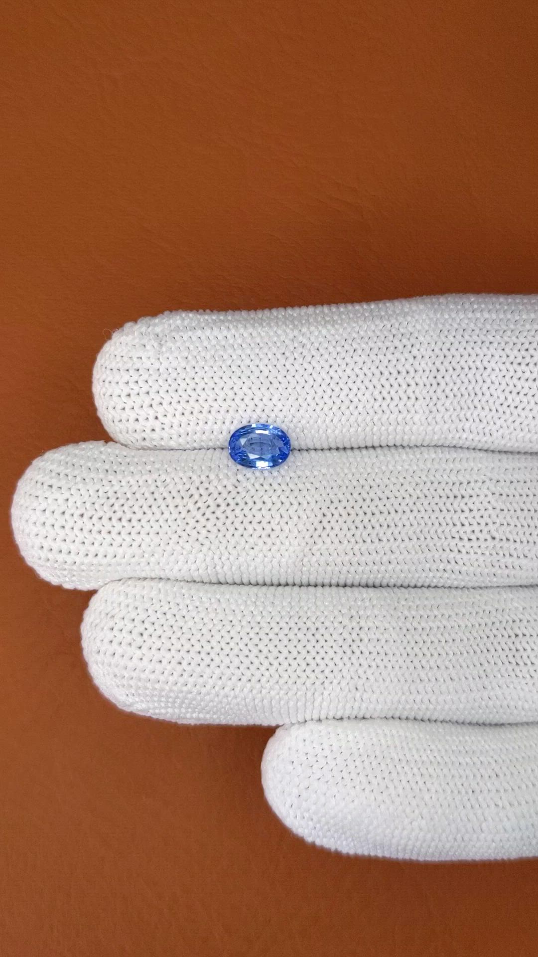0.85 Ct. Blue Sapphire from Ceylon (Sri Lanka) Size Video