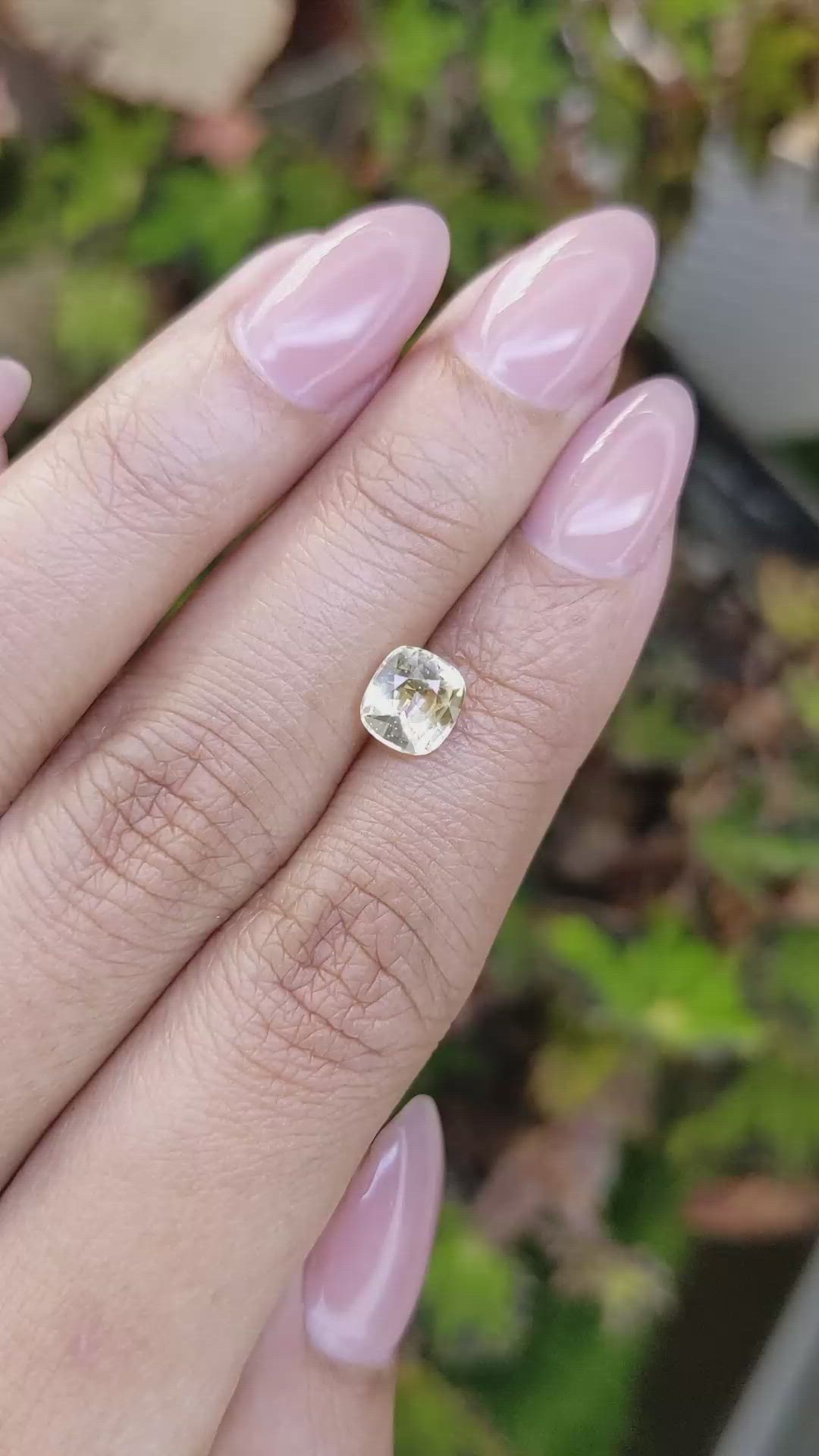 1.42 Ct. Yellow Sapphire from Ceylon (Sri Lanka) Size Video