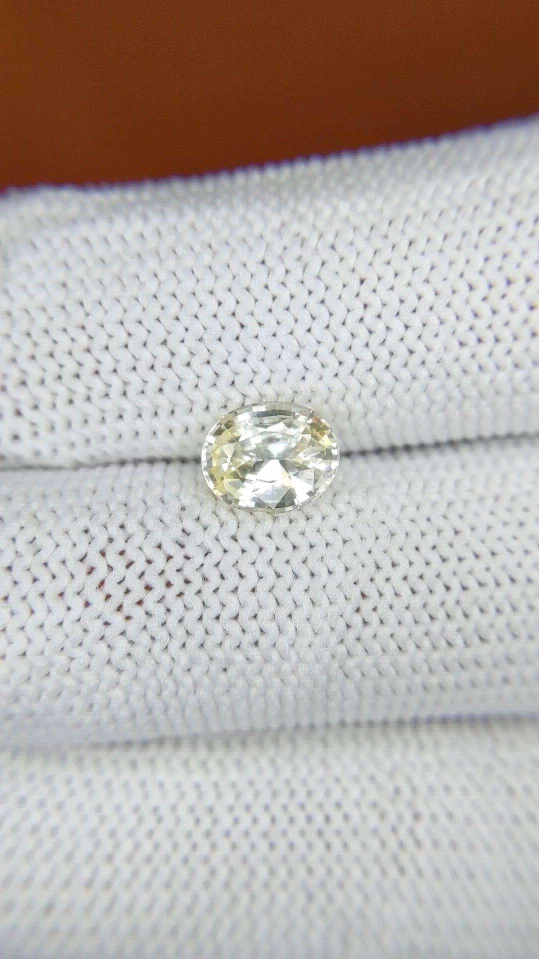 1.37 Ct. Yellow Sapphire from Ceylon (Sri Lanka) Size Video