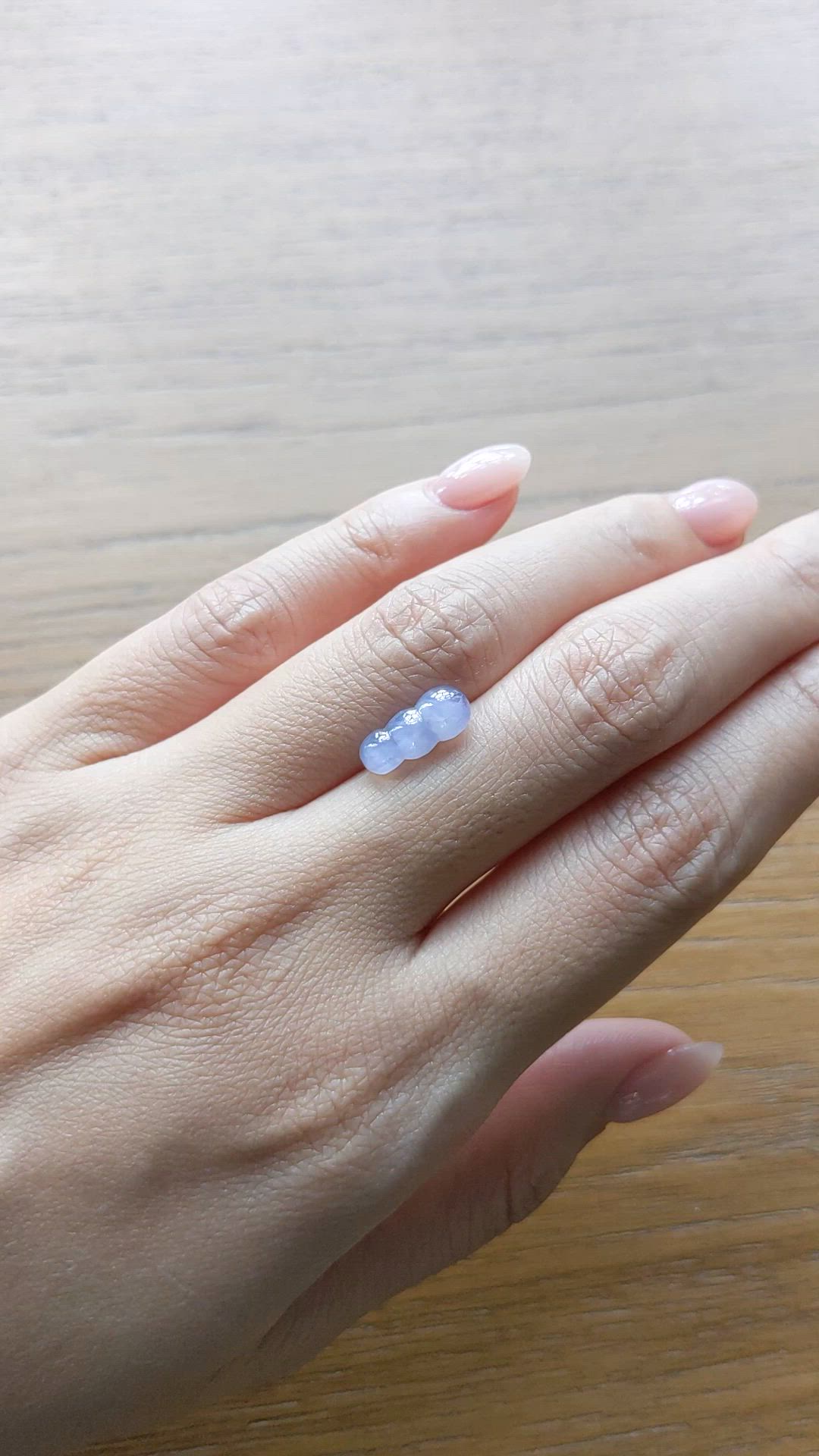 4.03 Ct. Greyish Blue Star Sapphire from Ceylon (Sri Lanka) Size Video