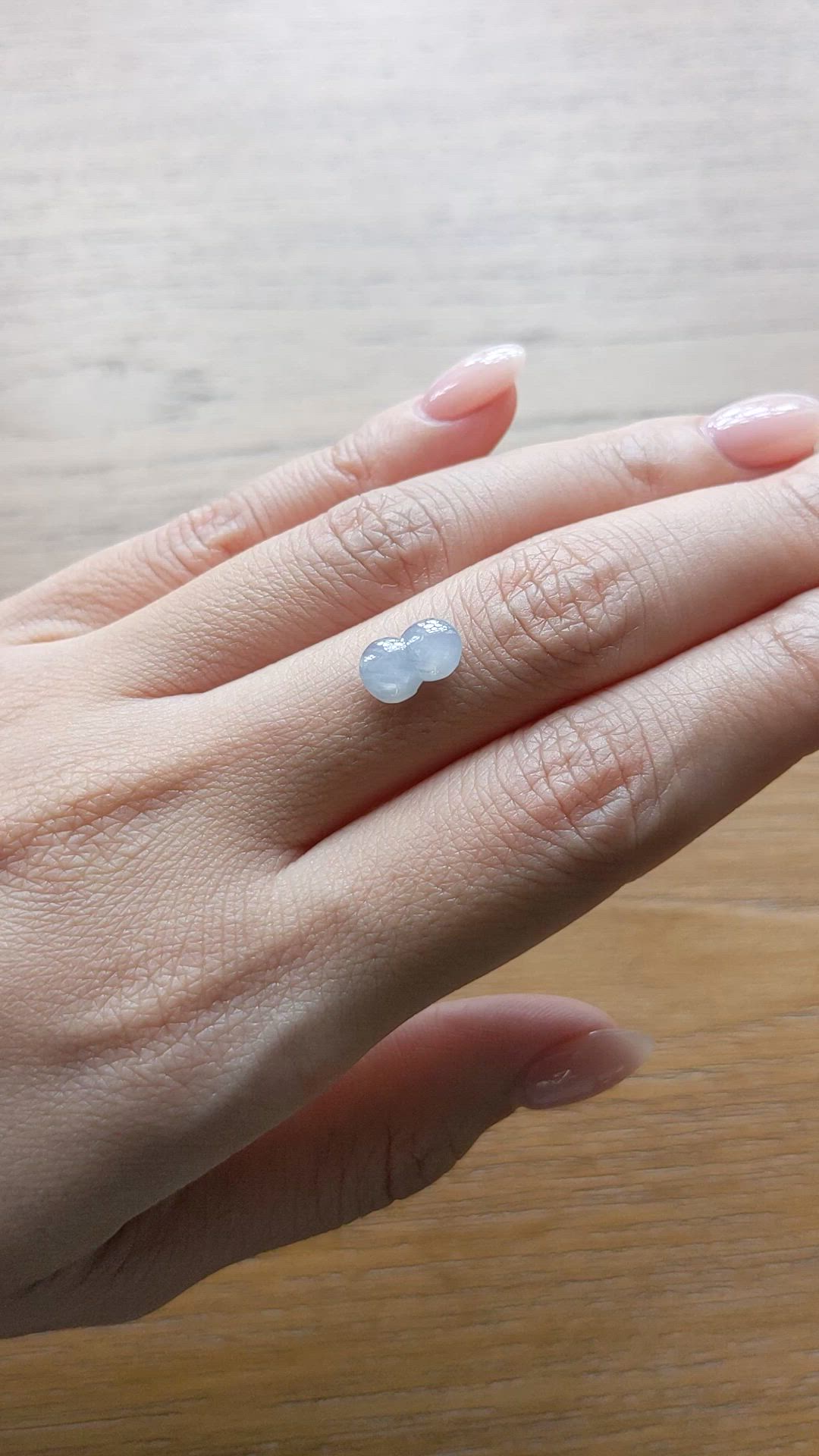 2.39 Ct. Bluish Grey Star Sapphire from Ceylon (Sri Lanka) Size Video