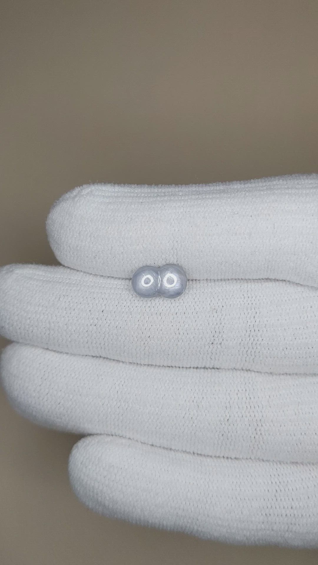 2.39 Ct. Bluish Grey Cabochon Star Sapphire from Ceylon (Sri Lanka) Size Video