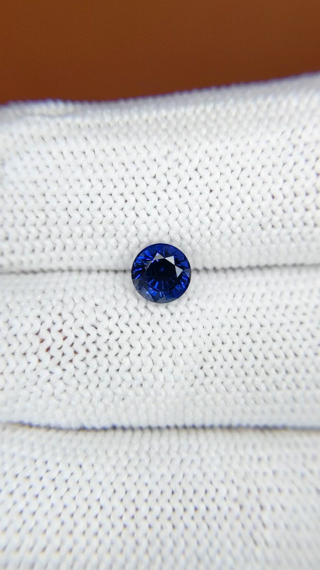 0.97 Ct. Blue Sapphire from Ceylon (Sri Lanka) Size Video