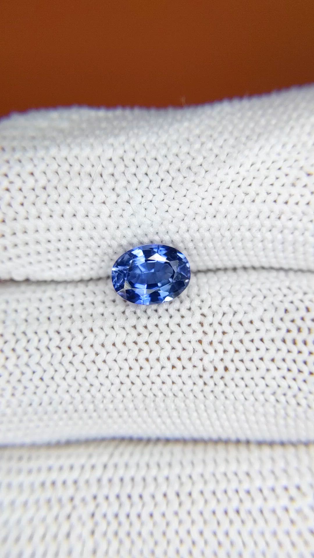 1.64 Ct. Blue Sapphire from Ceylon (Sri Lanka) Size Video