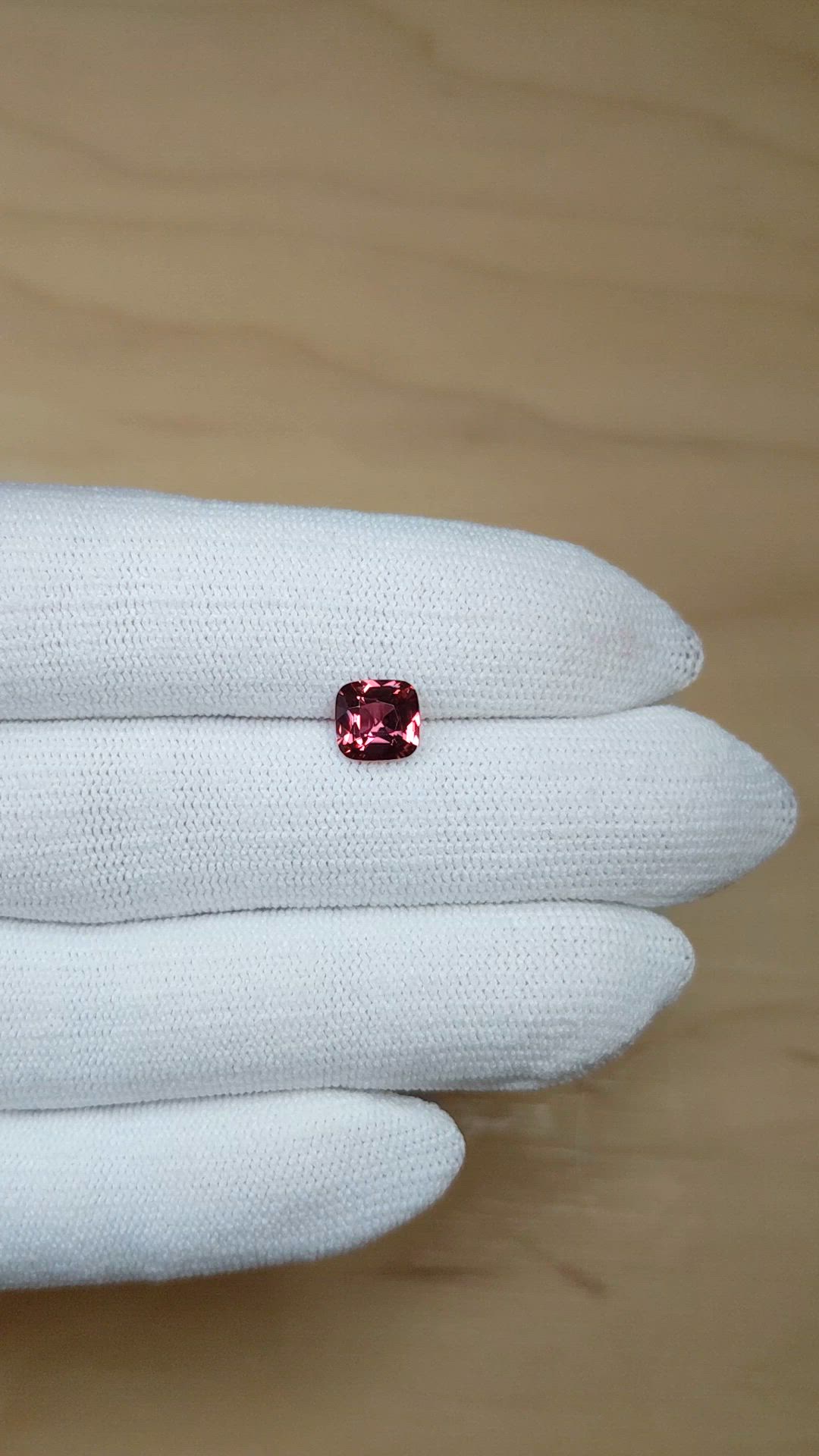 1.89 Ct. Reddish Pink Sapphire from Ceylon (Sri Lanka) Size Video