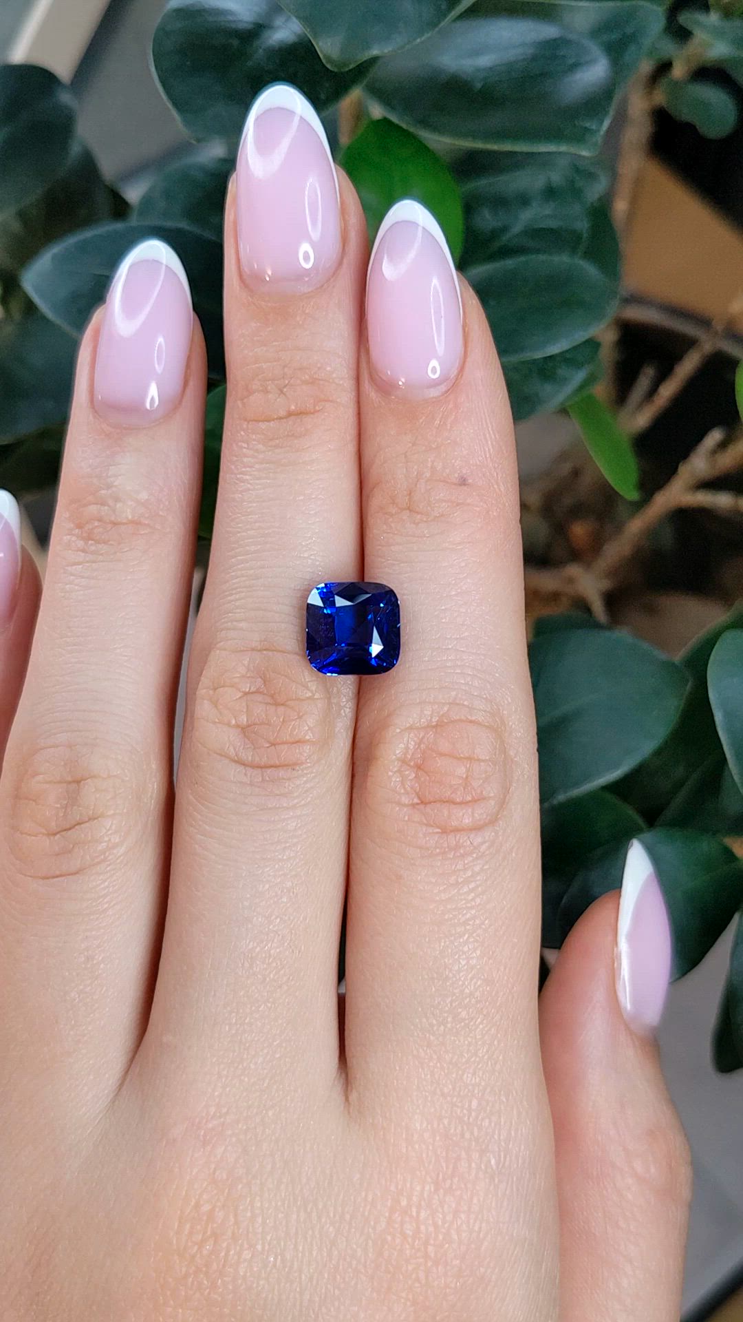 6.07 Ct. Blue Sapphire from Ceylon (Sri Lanka) Size Video