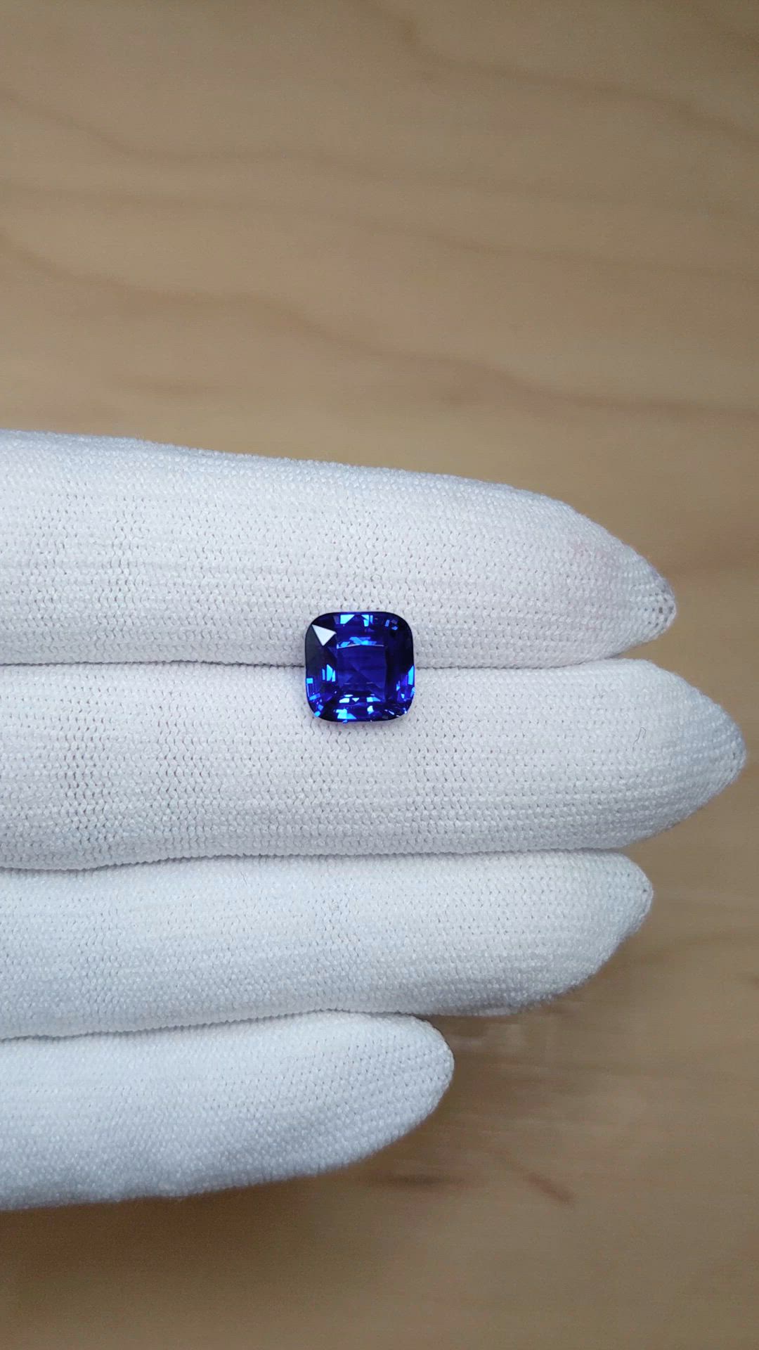 6.07 Ct. Blue Sapphire from Ceylon (Sri Lanka) Size Video
