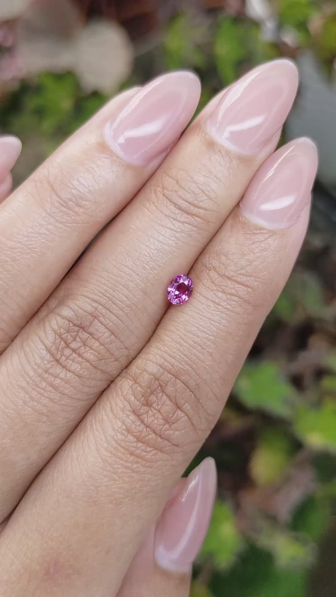 0.40 Ct. Pinkish Purple Sapphire from Ceylon (Sri Lanka) Size Video