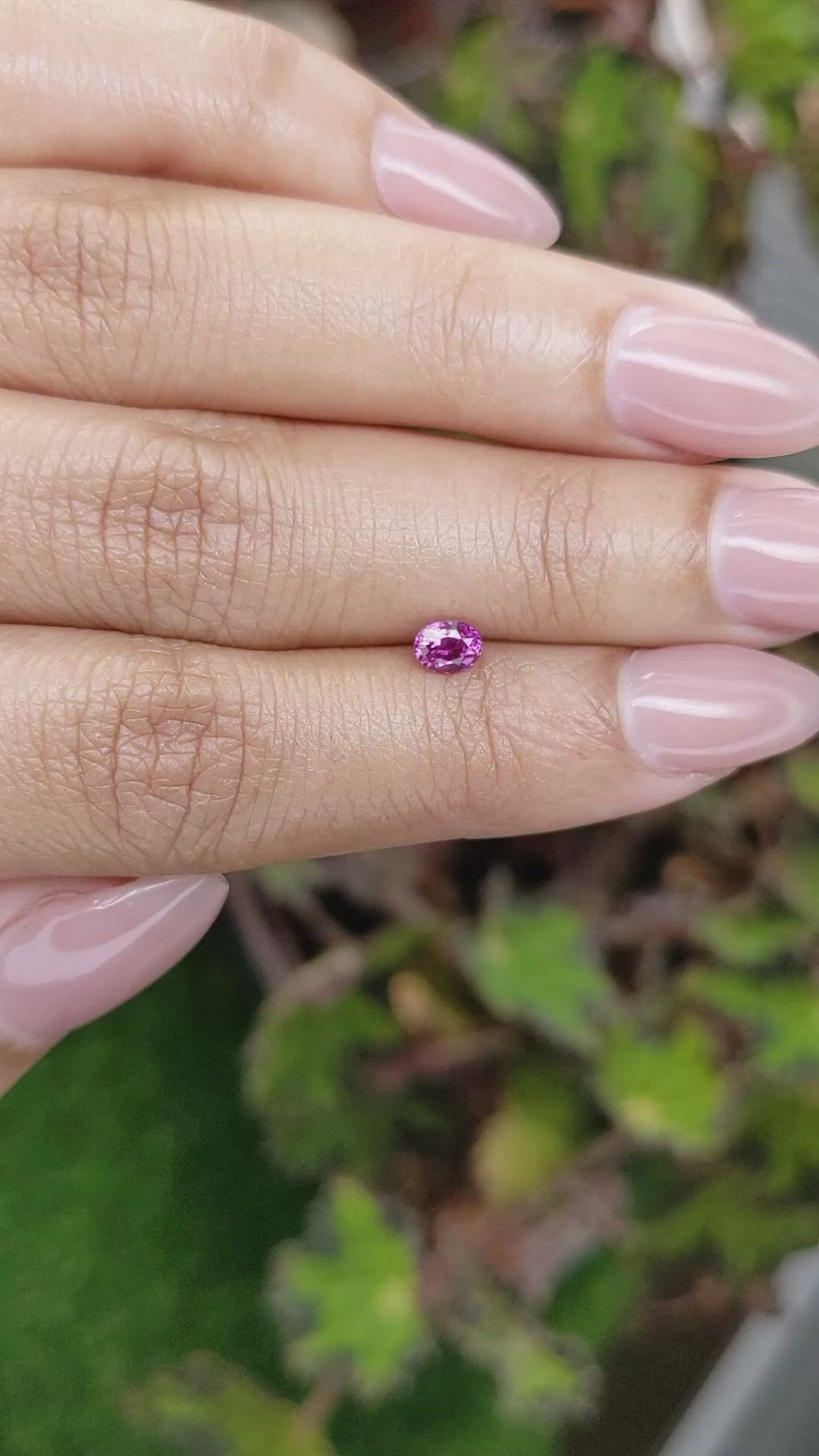 0.40 Ct. Pinkish Purple Sapphire from Ceylon (Sri Lanka) Size Video