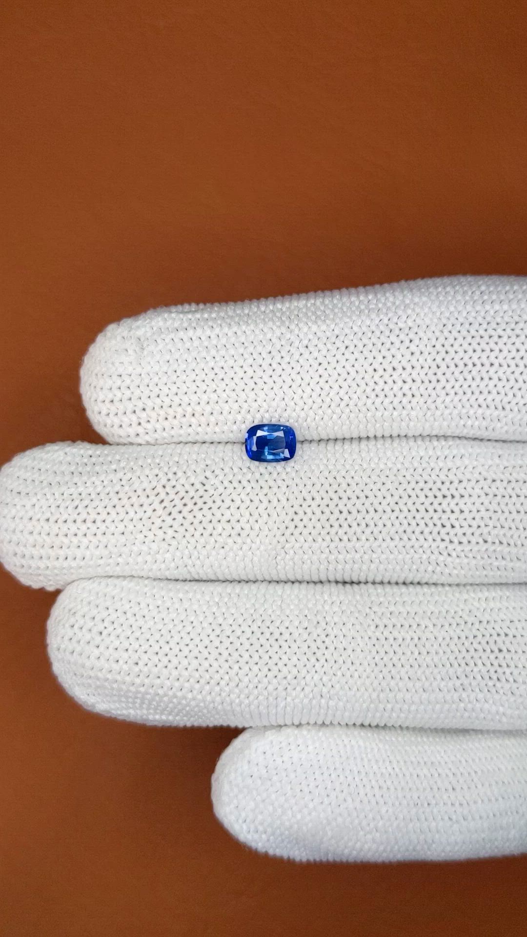 0.53 Ct. Blue Sapphire from Ceylon (Sri Lanka) Size Video