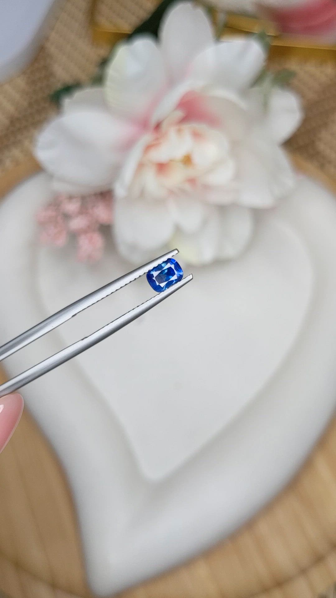 0.53 Ct. Blue Sapphire from Ceylon (Sri Lanka) Size Video