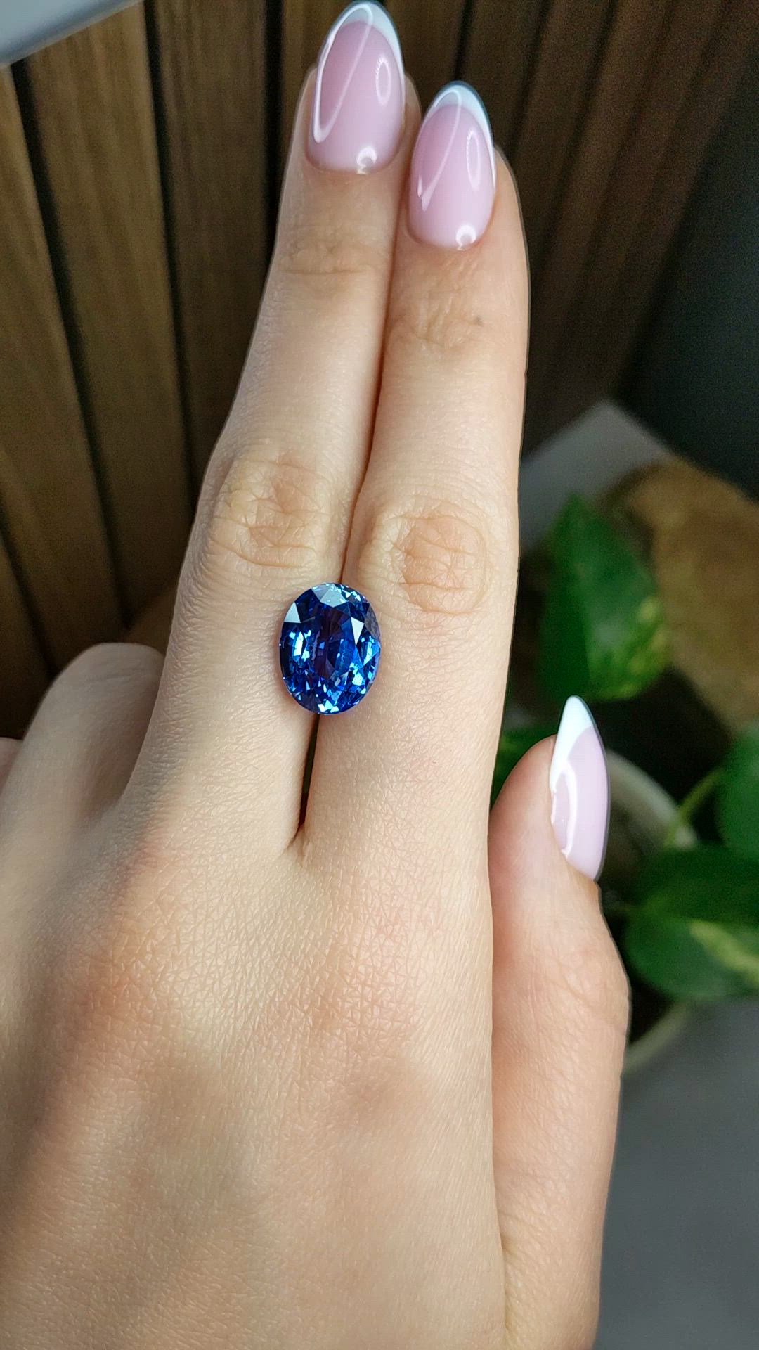 10.72 Ct. Blue Sapphire from Ceylon (Sri Lanka) Size Video