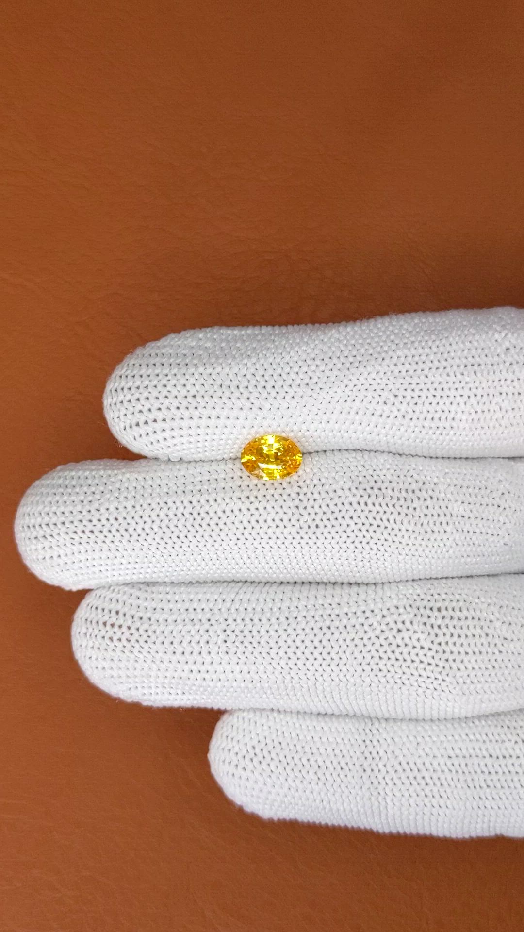 1.18 Ct. Yellow Sapphire from Ceylon (Sri Lanka) Size Video
