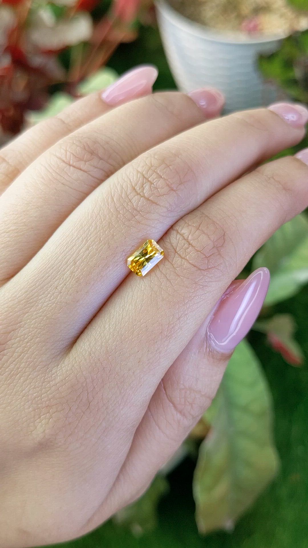 1.08 Ct. Yellow Sapphire from Ceylon (Sri Lanka) Size Video