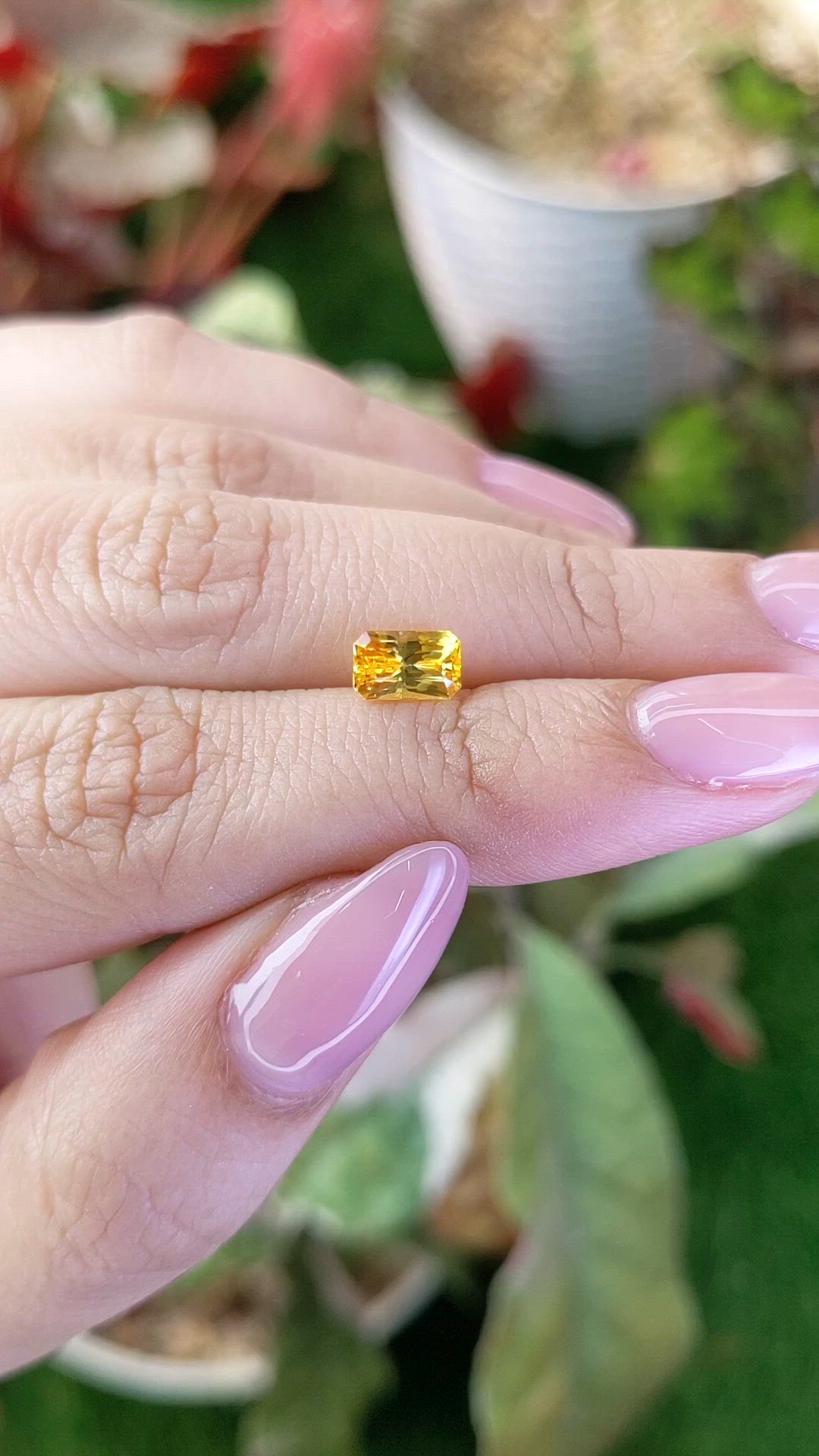 1.08 Ct. Yellow Sapphire from Ceylon (Sri Lanka) Size Video