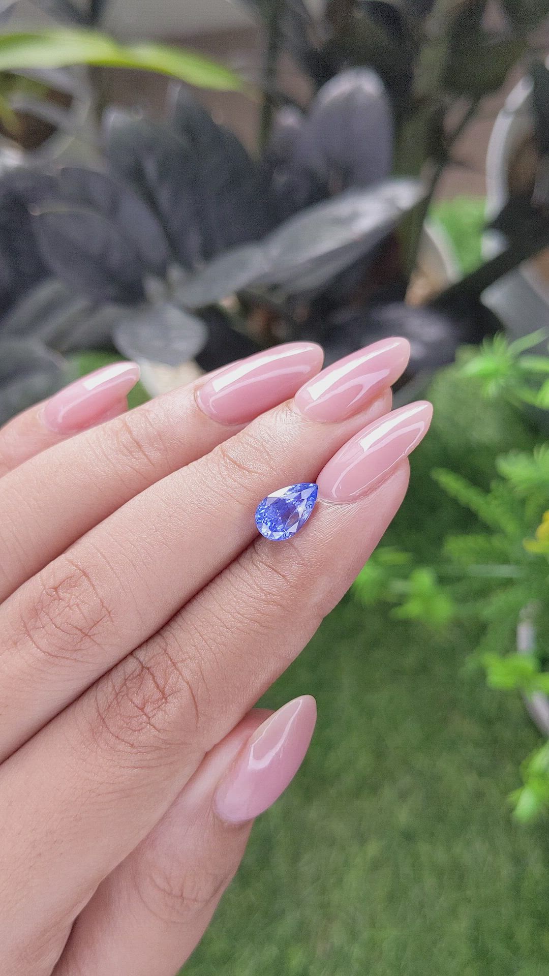 1.86 Ct. Blue Sapphire from Ceylon (Sri Lanka) Size Video