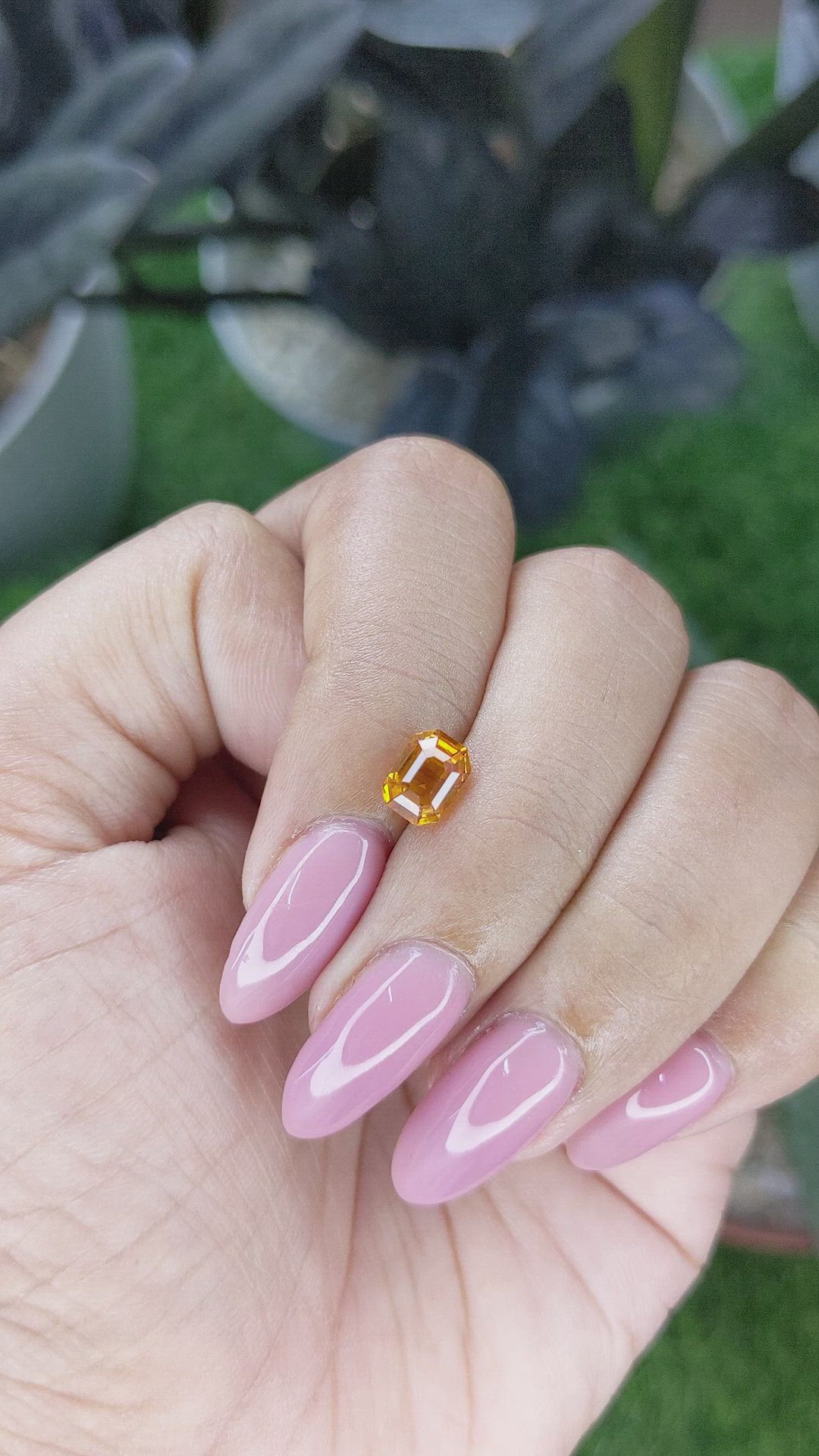 1.52 Ct. Yellowish Orange Sapphire from Ceylon (Sri Lanka) Size Video