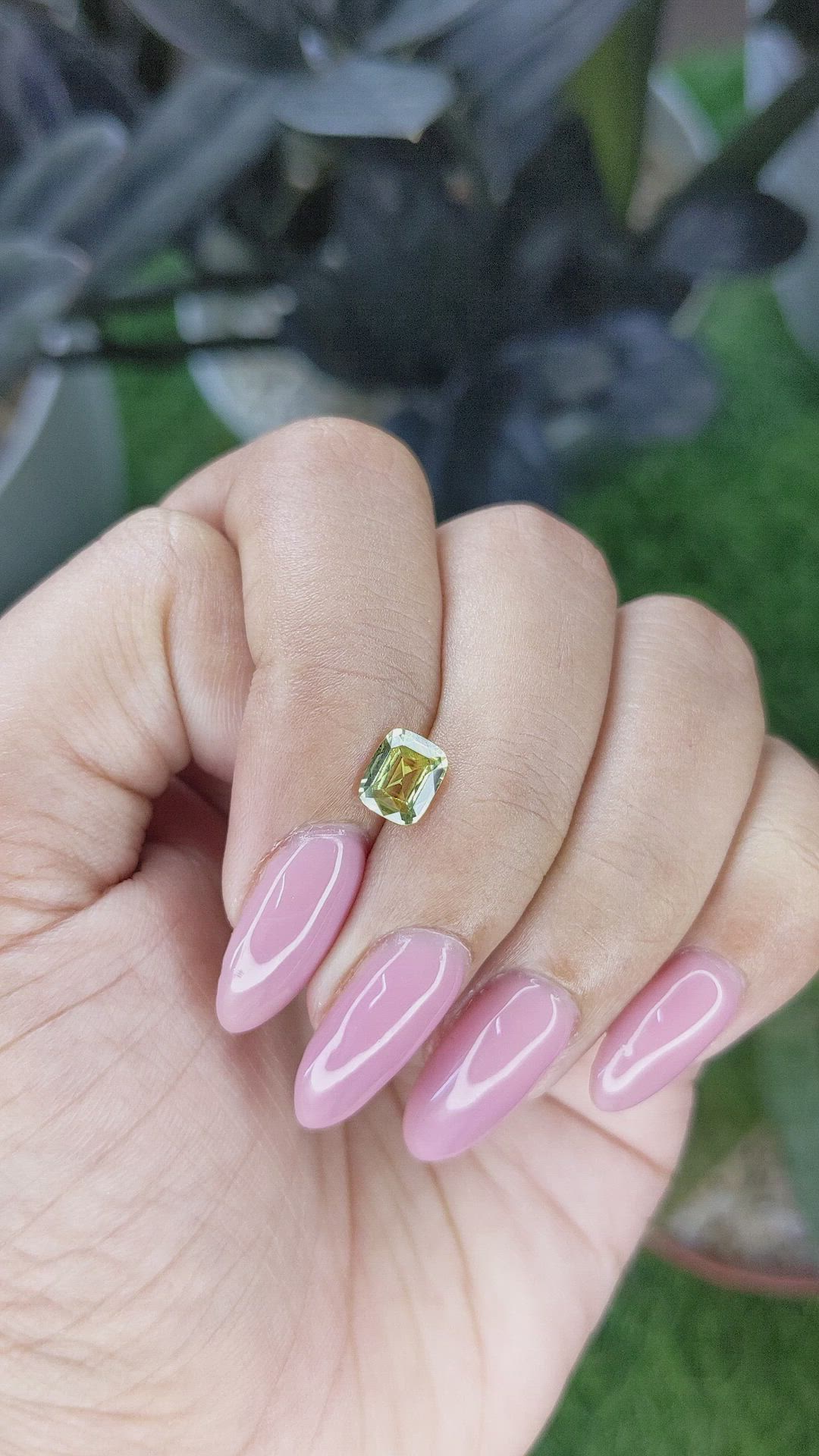 1.07 Ct. Greenish Yellow Sapphire from Madagascar Size Video