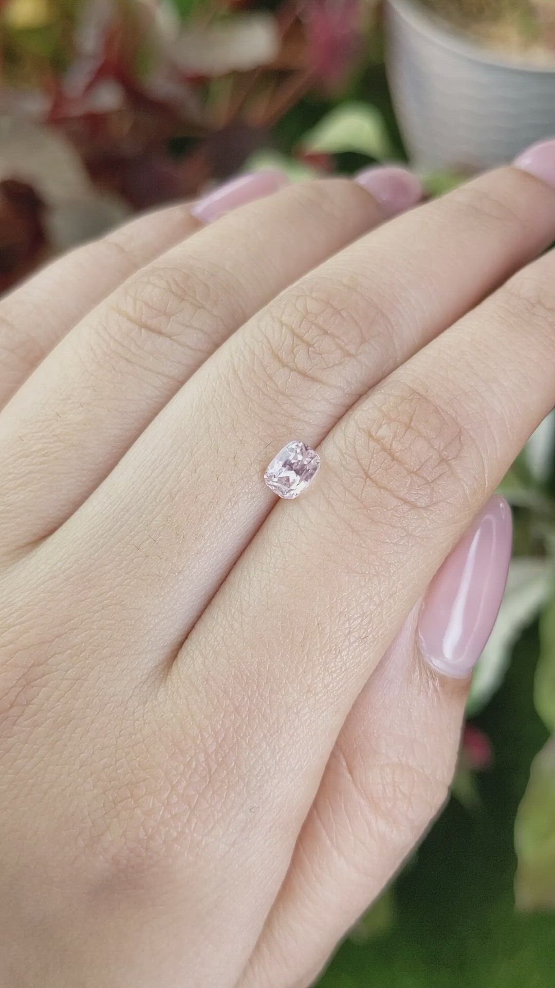 1.01 Ct. Peach Sapphire from Ceylon (Sri Lanka) Size Video