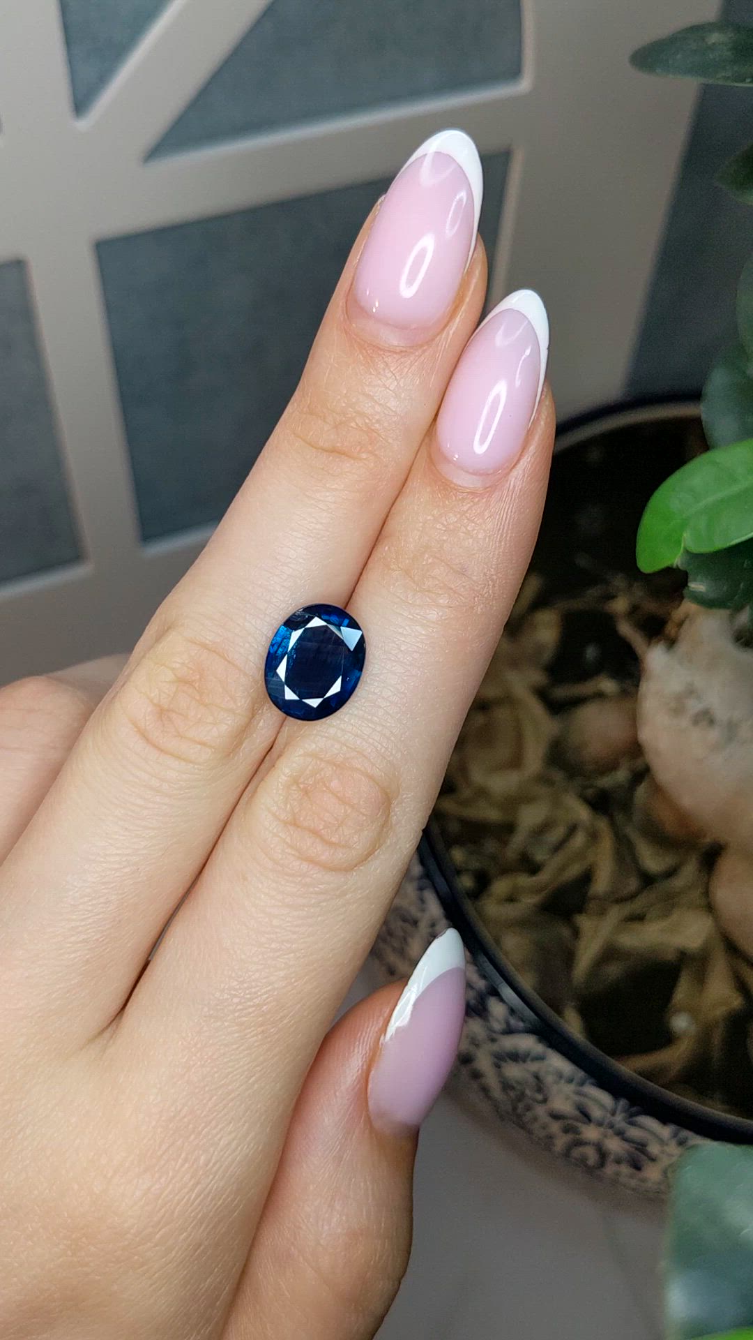 6.28 Ct. Blue Sapphire from Ceylon (Sri Lanka) Size Video