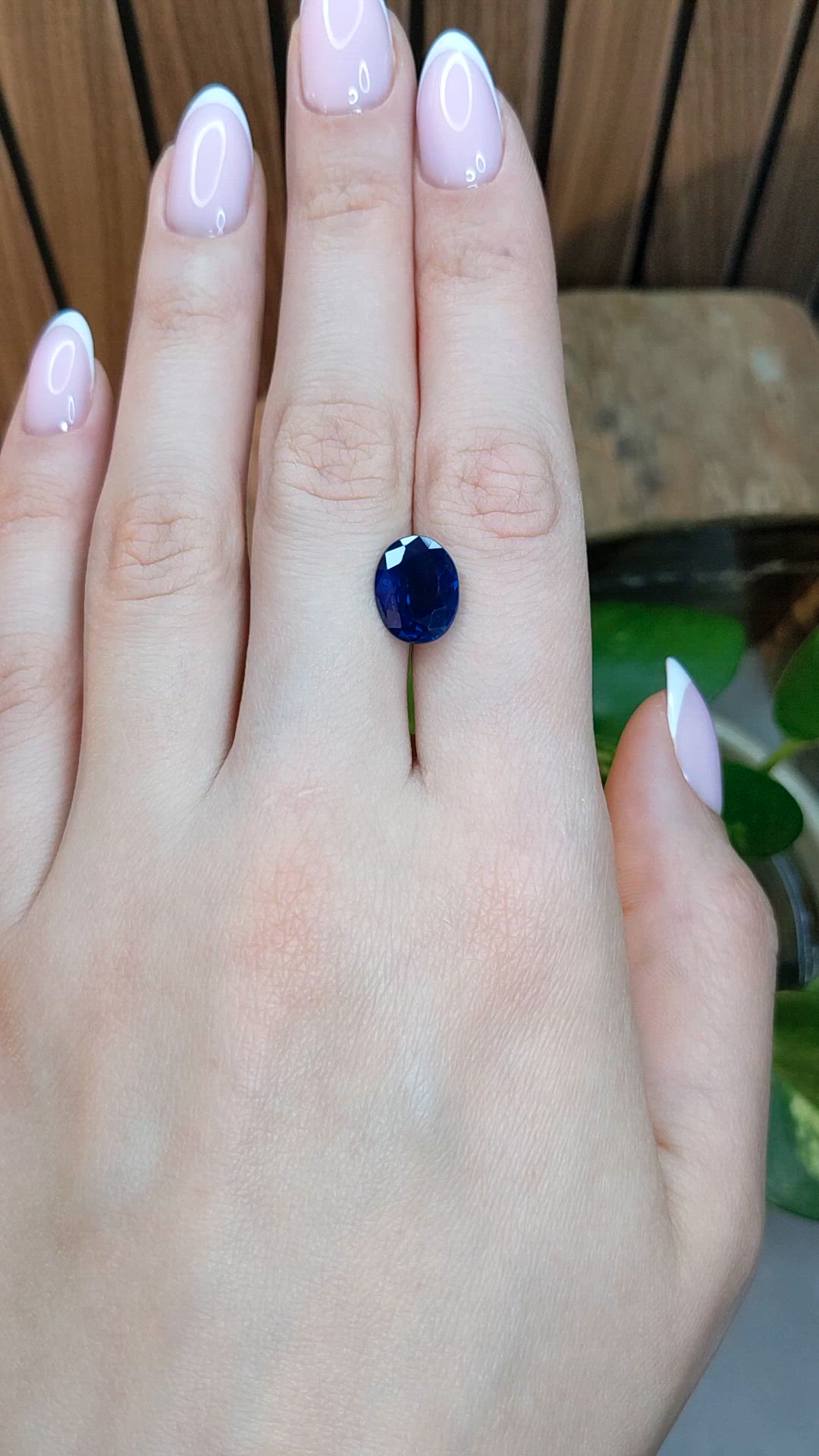 5.18 Ct. Blue Sapphire from Ceylon (Sri Lanka) Size Video