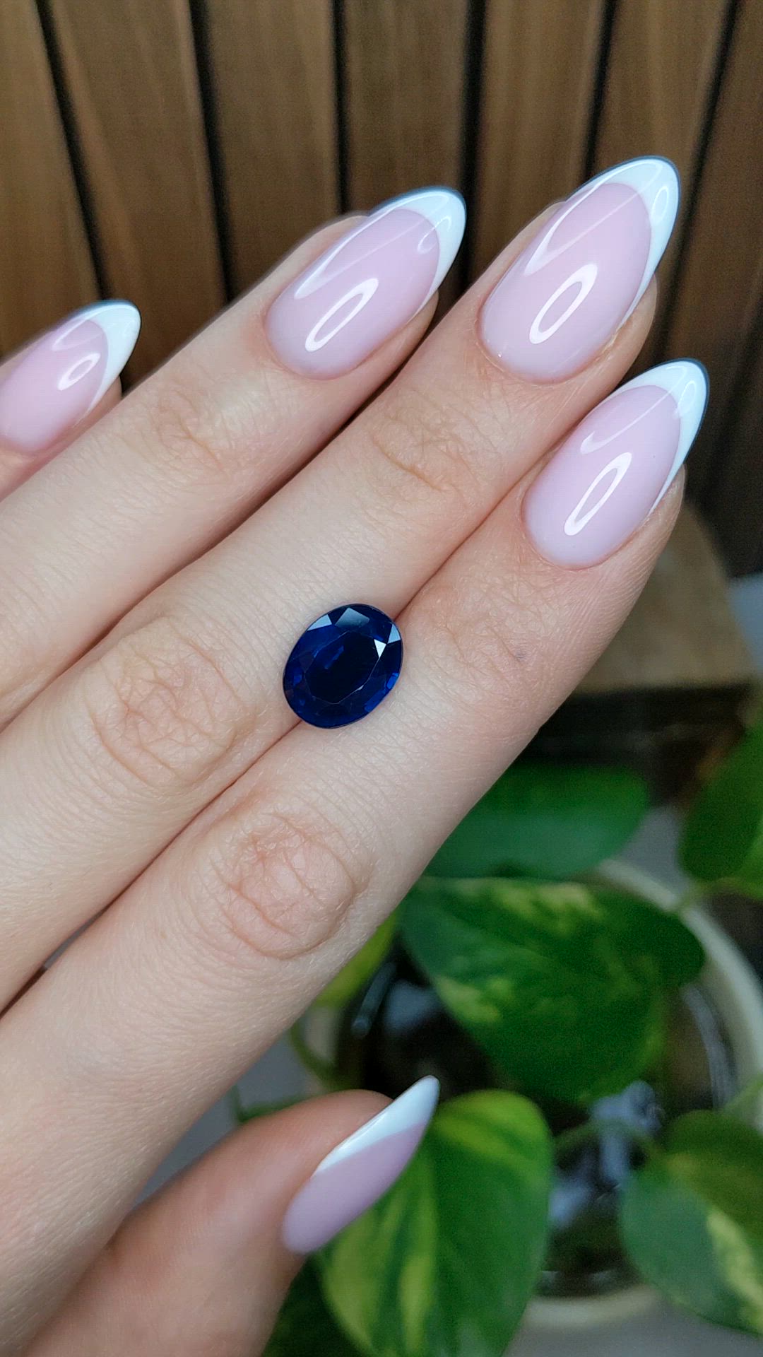5.18 Ct. Blue Sapphire from Ceylon (Sri Lanka) Size Video