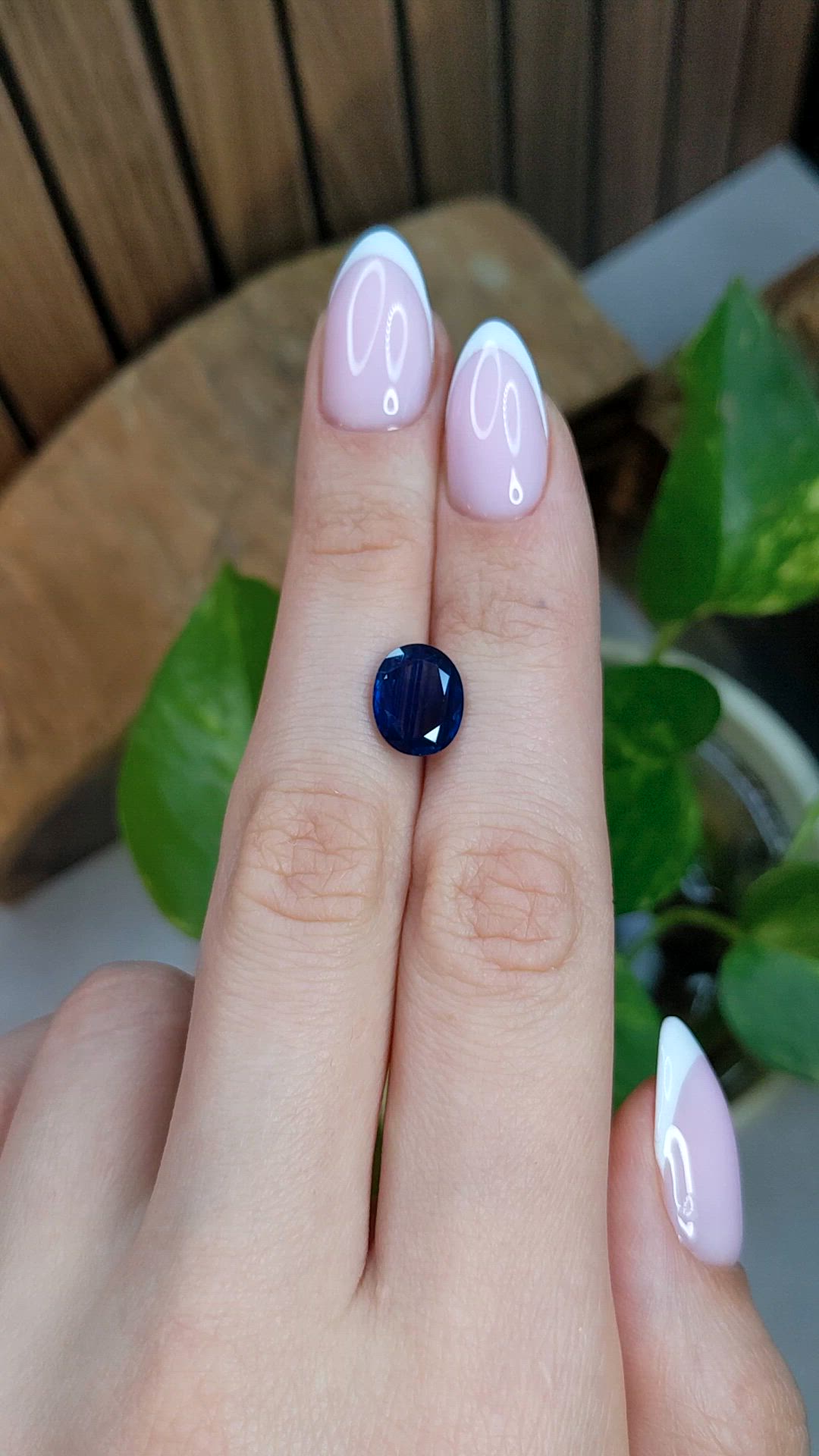 3.27 Ct. Blue Sapphire from Ceylon (Sri Lanka) Size Video