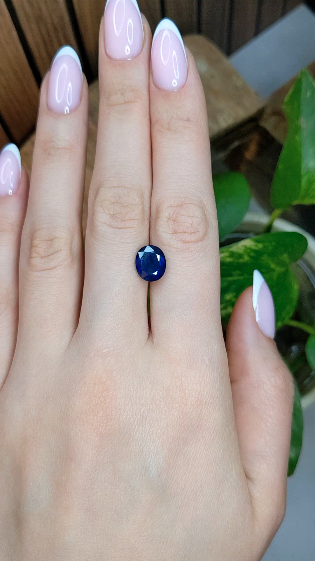 3.53 Ct. Blue Sapphire from Ceylon (Sri Lanka) Size Video
