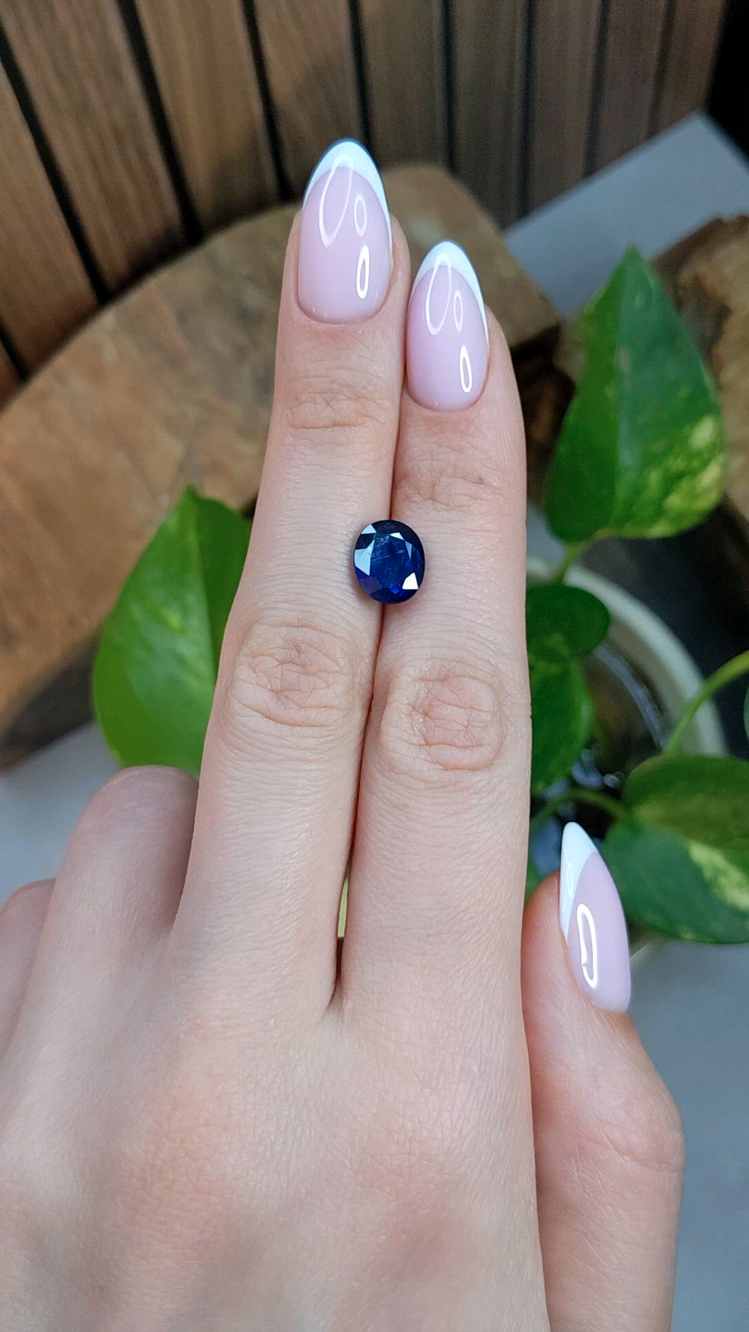 3.53 Ct. Blue Sapphire from Ceylon (Sri Lanka) Size Video