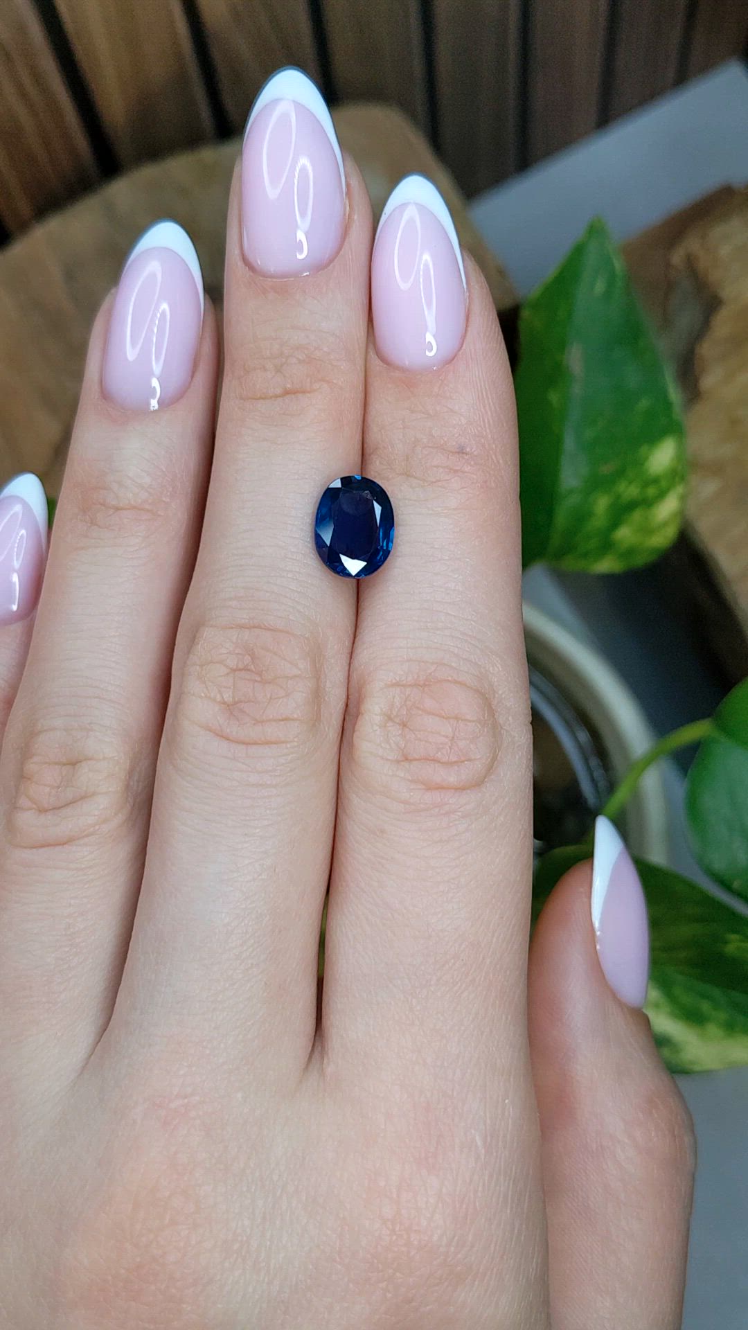 3.21 Ct. Blue Sapphire from Ceylon (Sri Lanka) Size Video