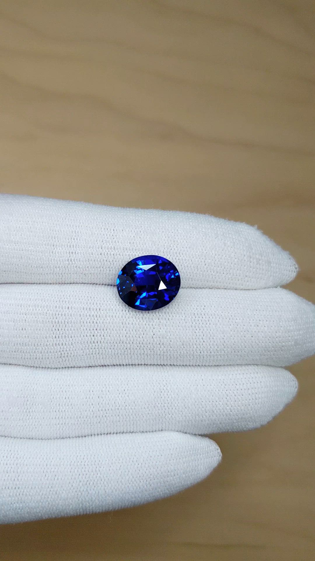10.03 Ct. Blue Sapphire from Ceylon (Sri Lanka) Size Video