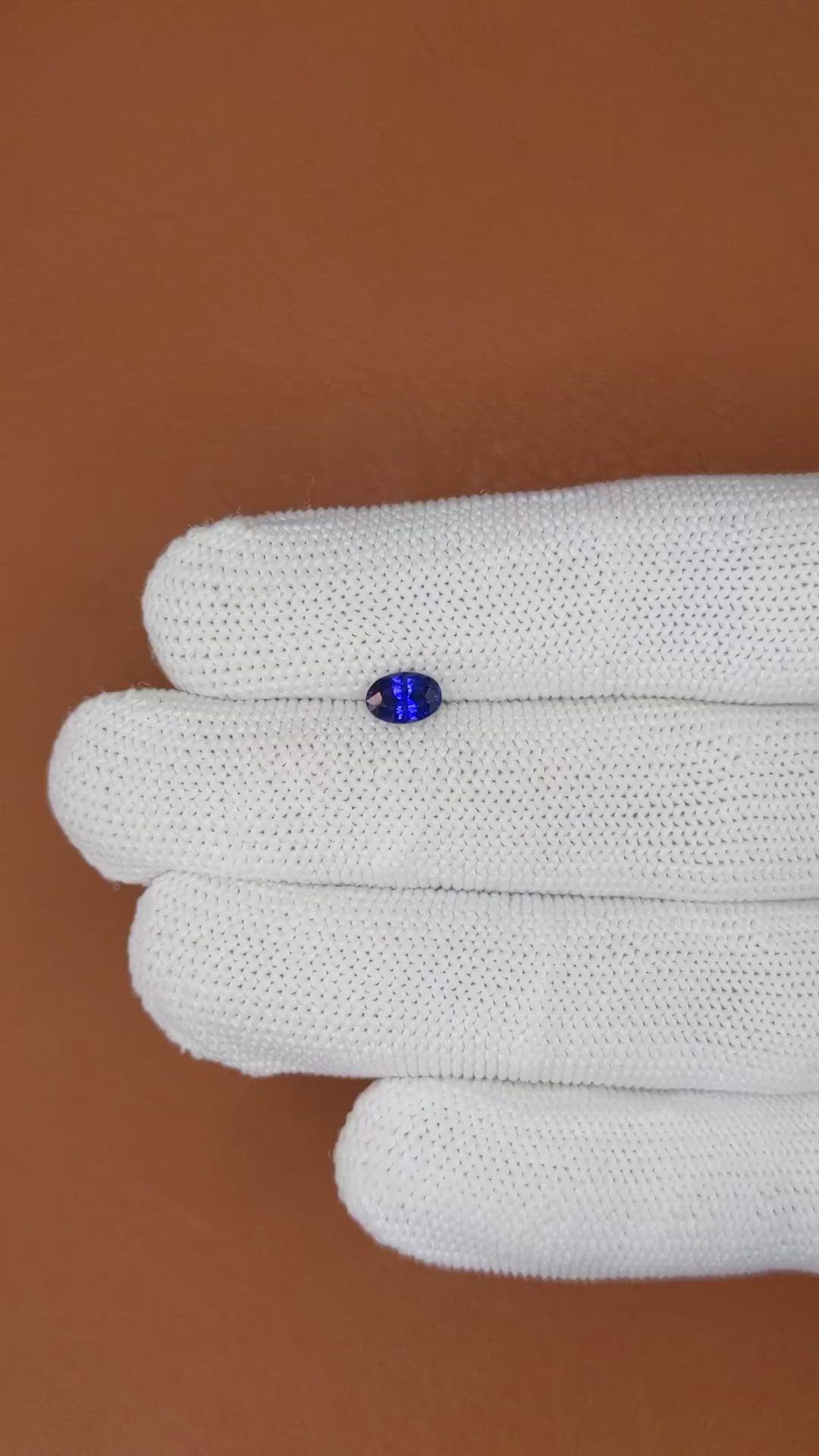 0.82 Ct. Purplish Blue Sapphire from Ceylon (Sri Lanka) Size Video