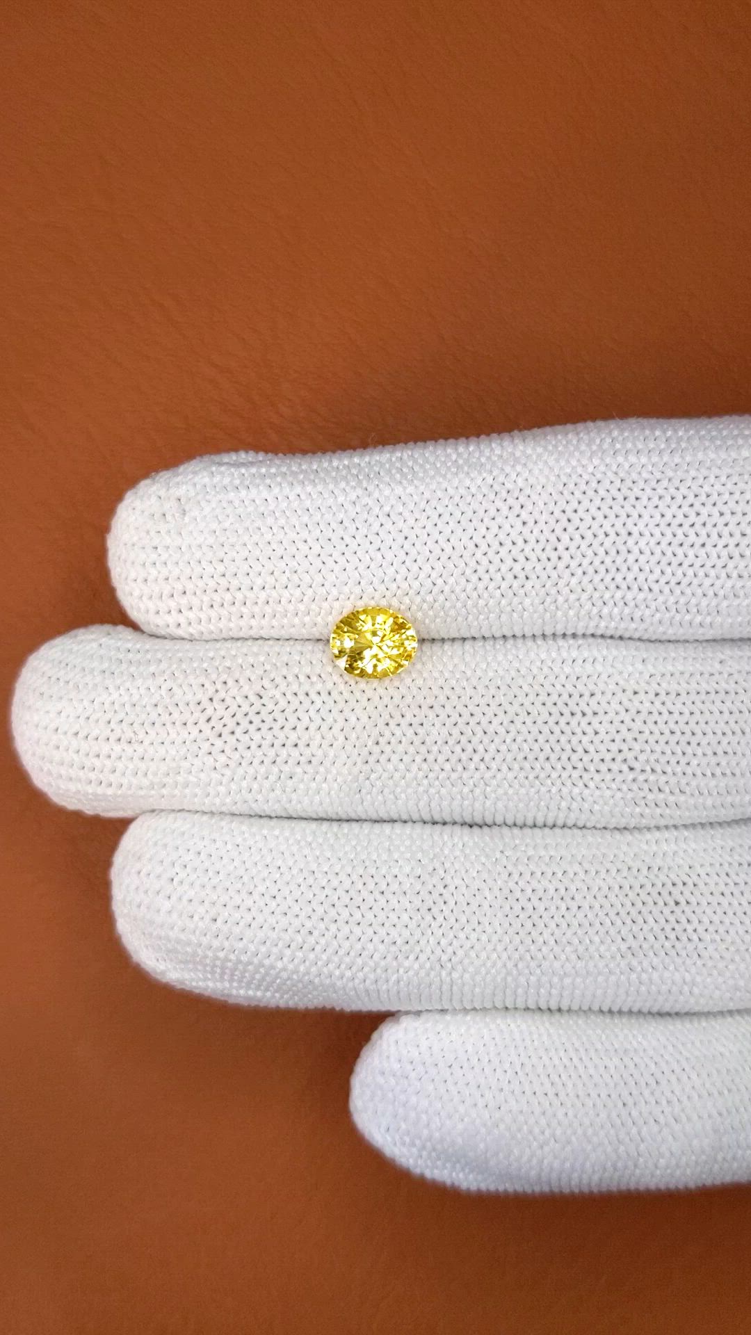 1.57 Ct. Yellow Sapphire from Ceylon (Sri Lanka) Size Video