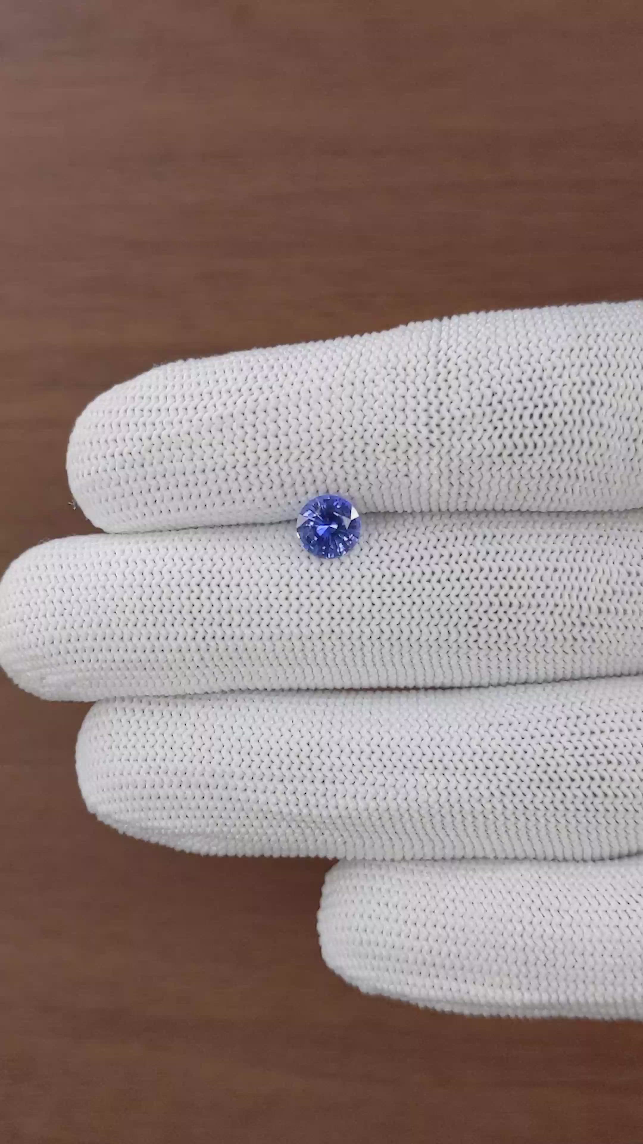 1.00 Ct. Blue Sapphire from Ceylon (Sri Lanka) Size Video