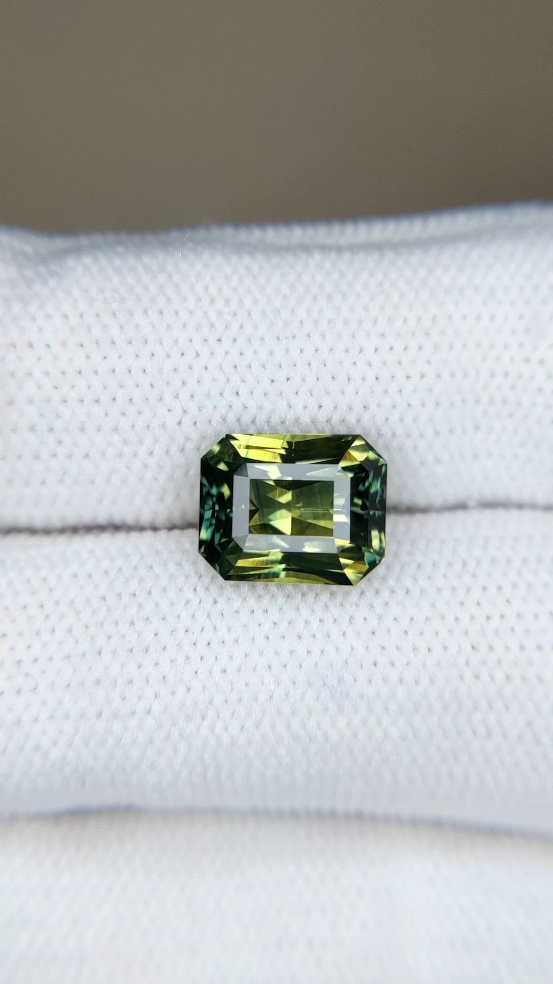 4.13 Ct. Yellowish Green Sapphire from Madagascar Size Video