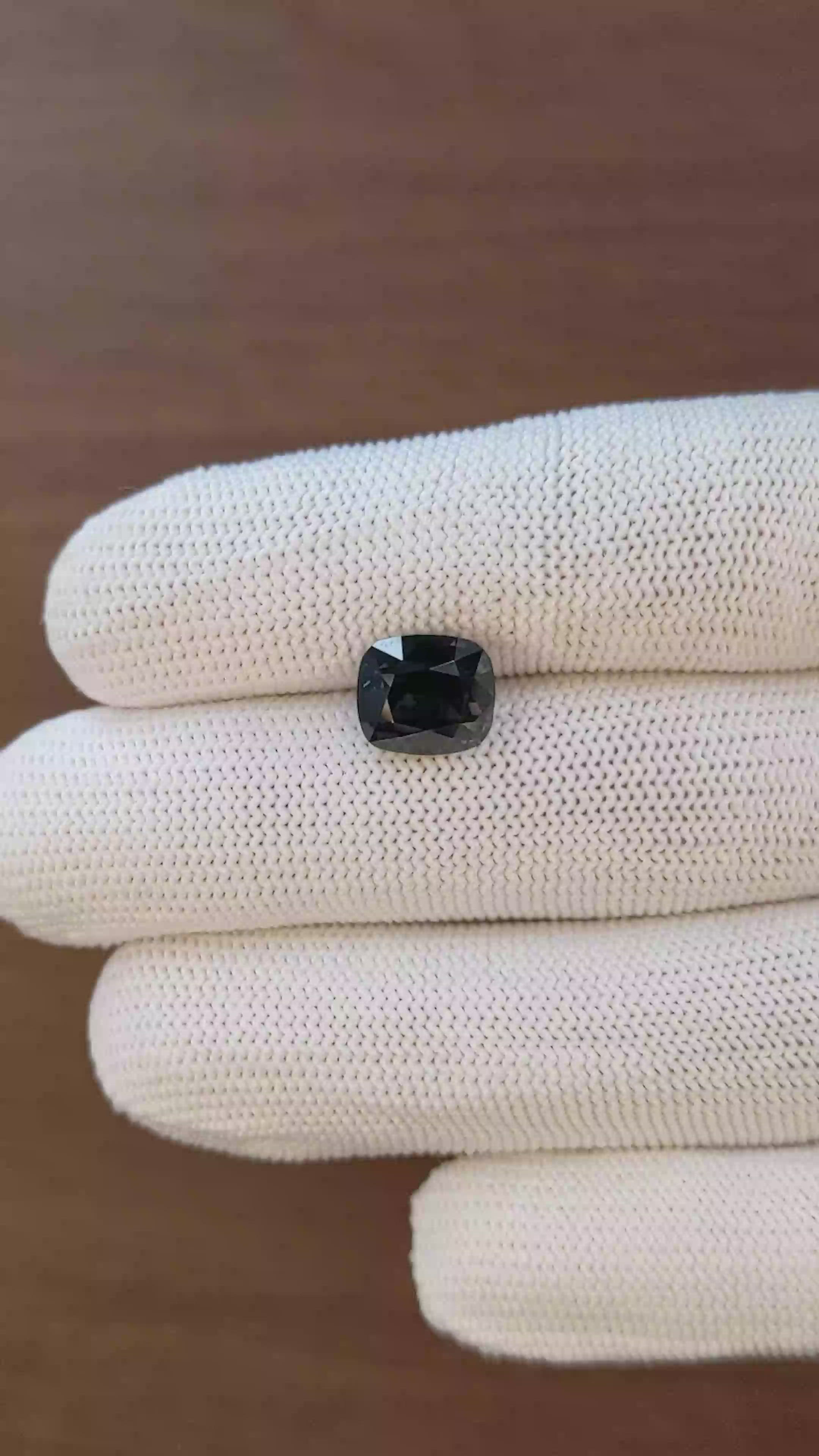 5.03 Ct. Color Change Sapphire from Ceylon (Sri Lanka) Size Video