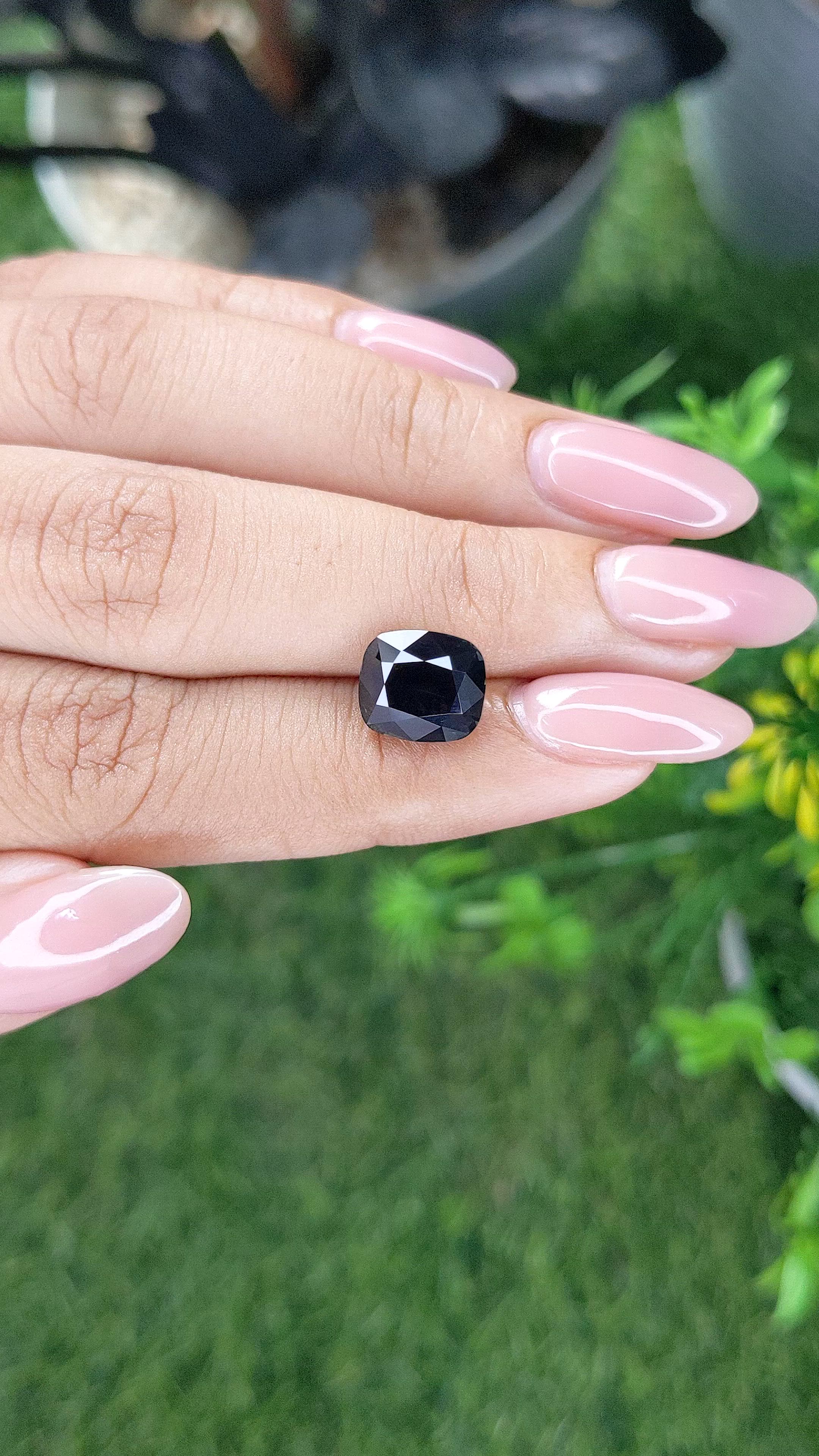 5.03 Ct. Color Change Sapphire from Ceylon (Sri Lanka) Size Video