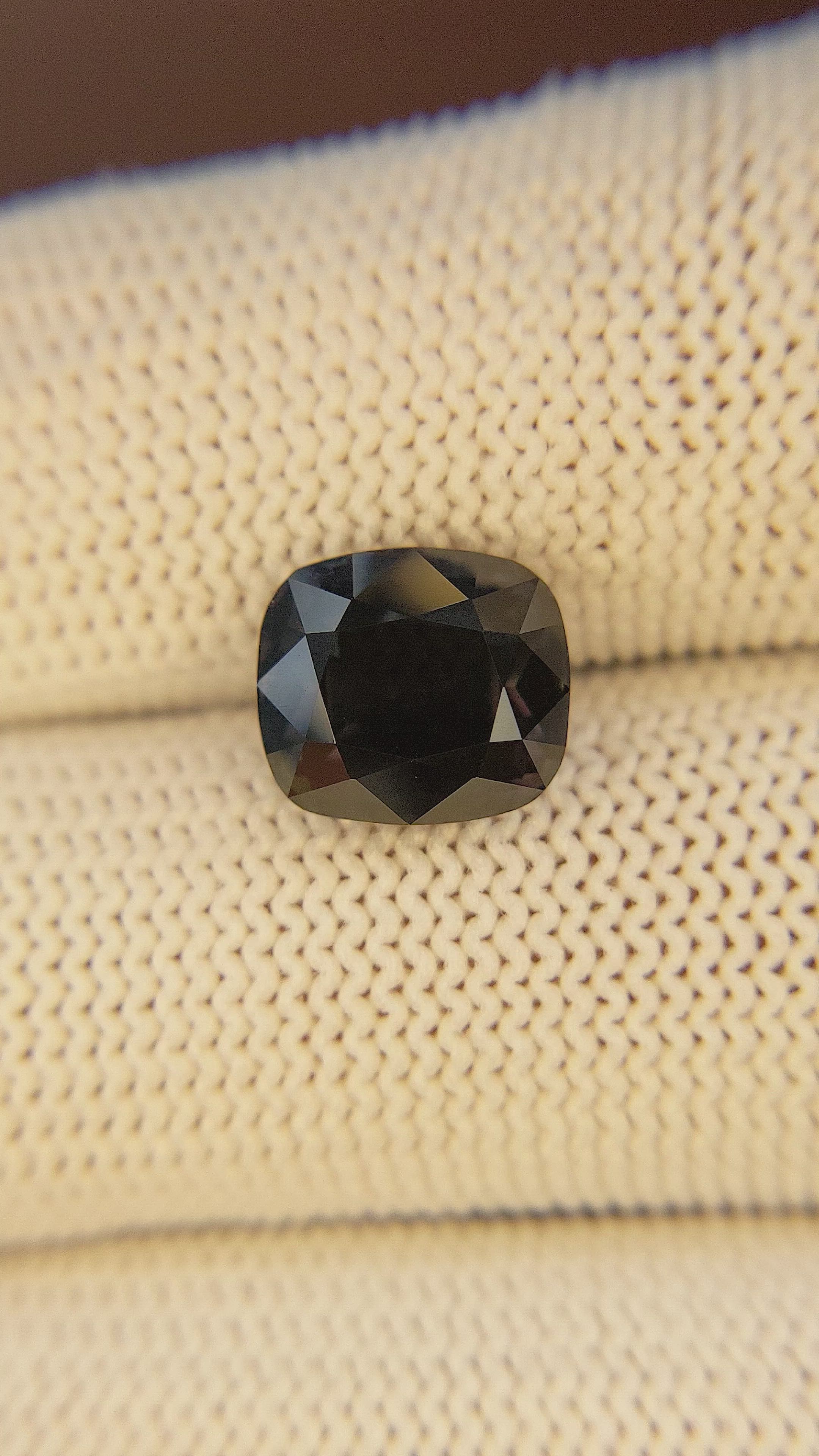 5.03 Ct. Color Change Sapphire from Ceylon (Sri Lanka) Size Video