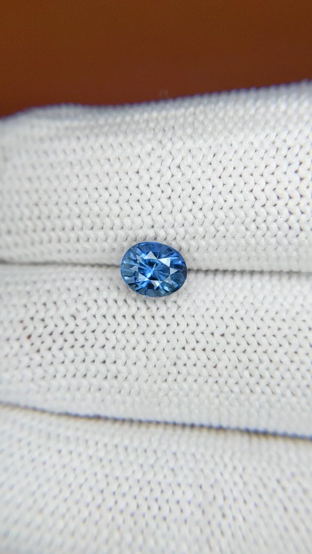 1.06 Ct. Blue Sapphire from Ceylon (Sri Lanka) Size Video
