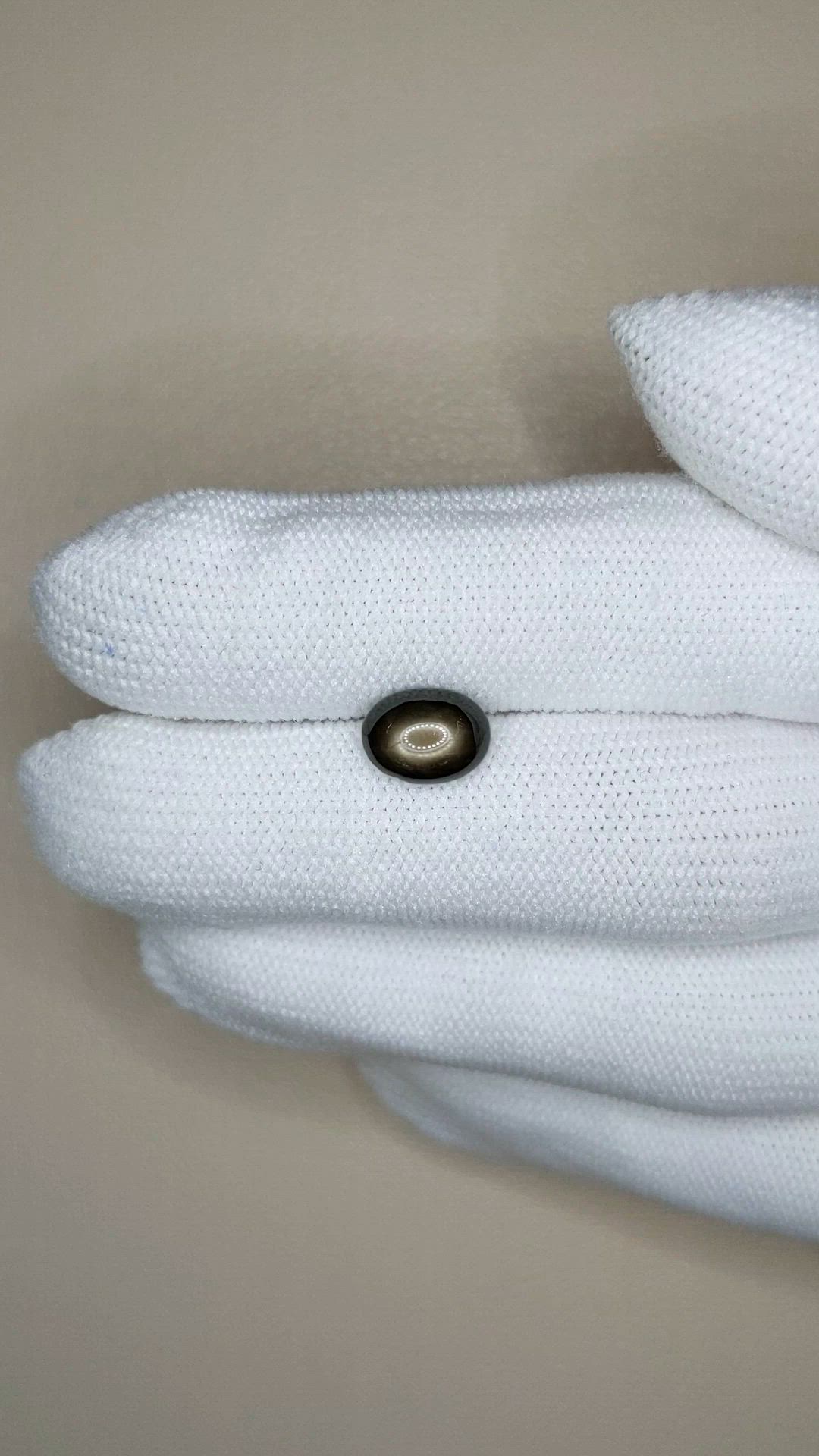 2.43 Ct. Black Star Sapphire from Ceylon (Sri Lanka) Size Video