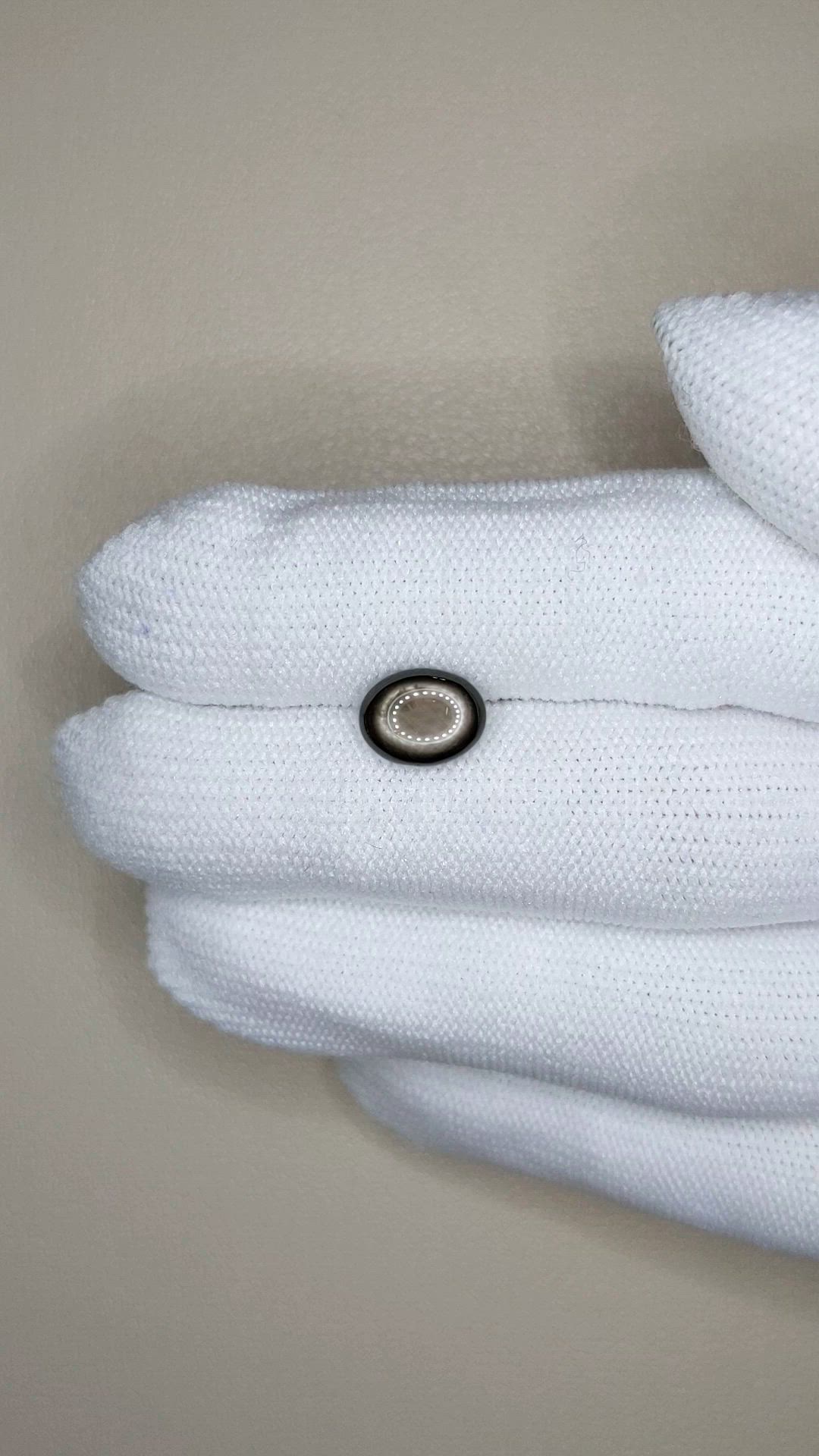 2.90 Ct. Black Star Sapphire from Ceylon (Sri Lanka) Size Video
